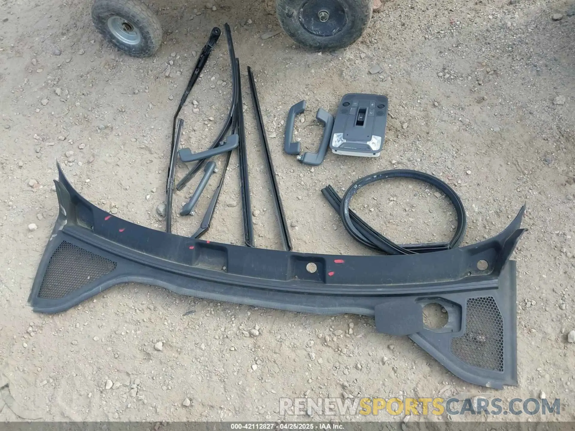 12 Фотография поврежденного автомобиля WAUAUDGY2NA033575 AUDI A3 2022