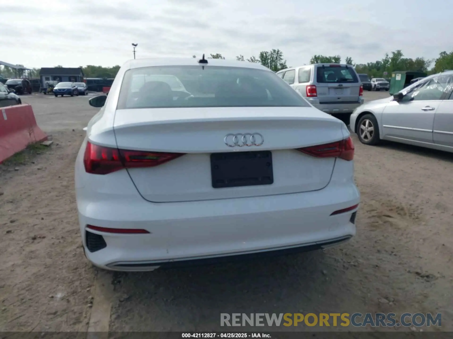 17 Фотография поврежденного автомобиля WAUAUDGY2NA033575 AUDI A3 2022
