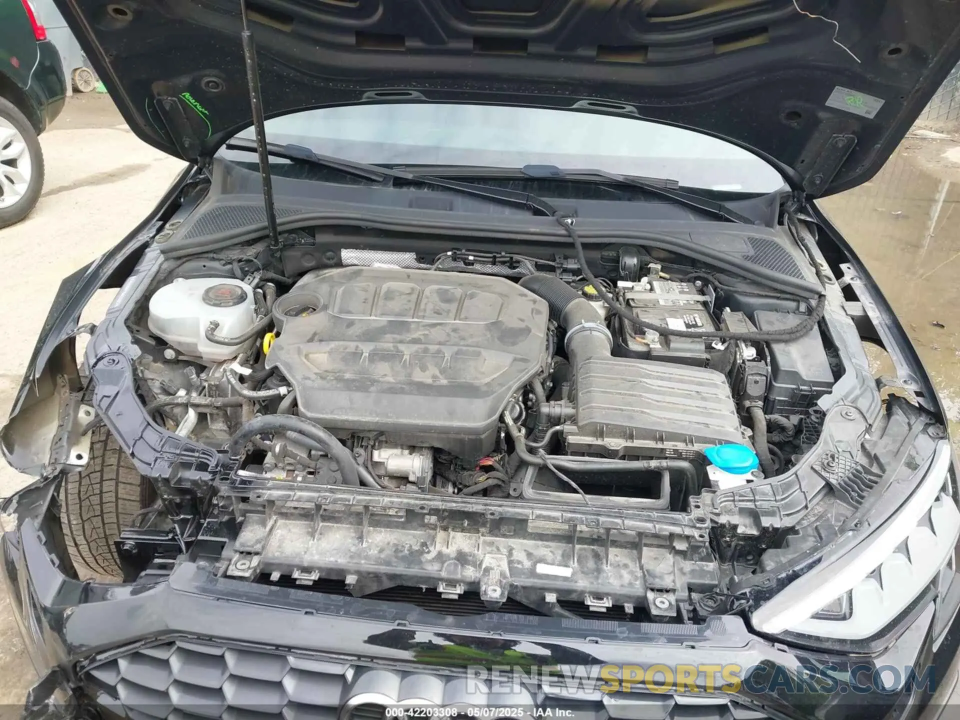 10 Photograph of a damaged car WAUAUDGY7NA032857 AUDI A3 2022