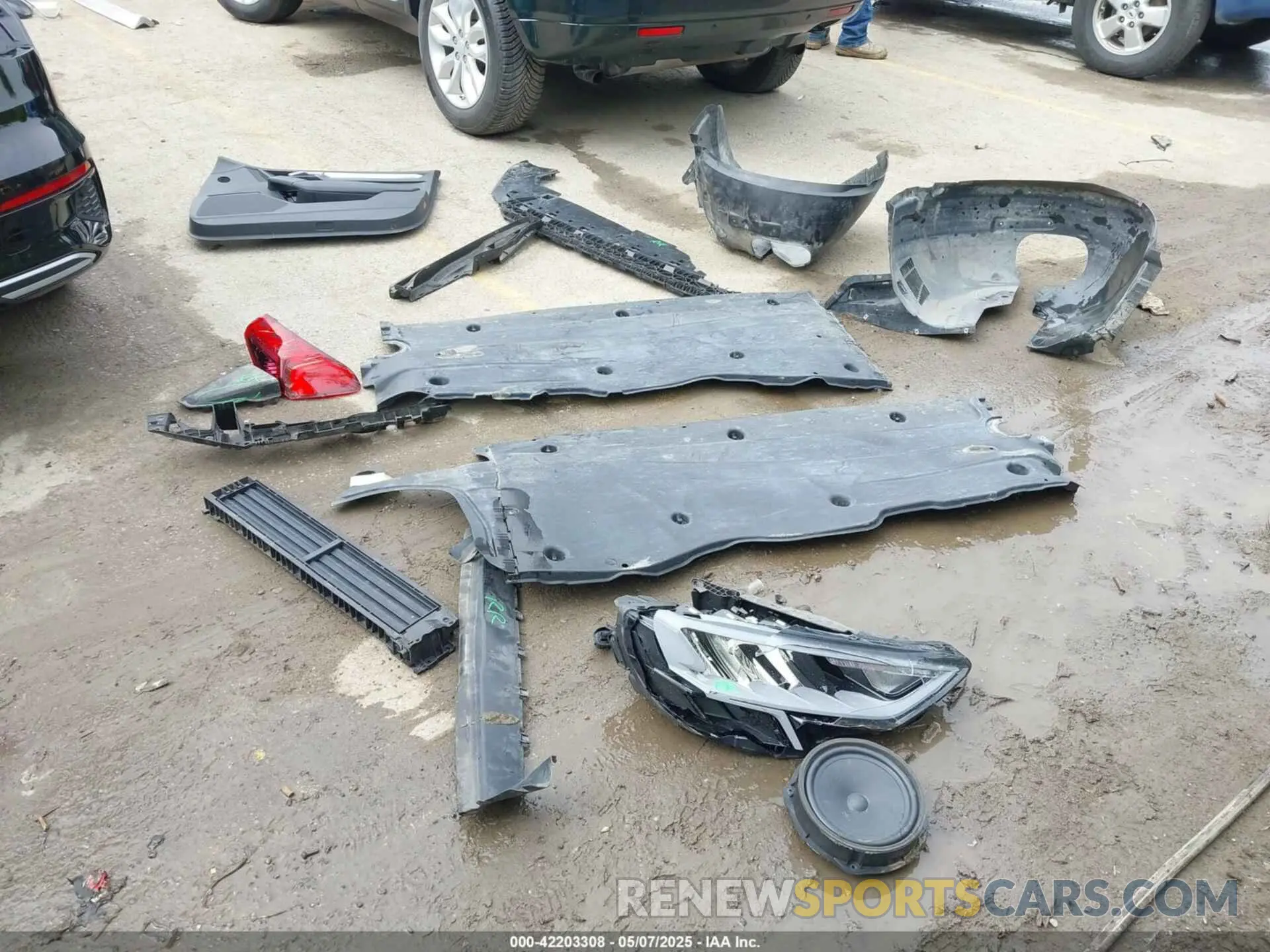12 Photograph of a damaged car WAUAUDGY7NA032857 AUDI A3 2022