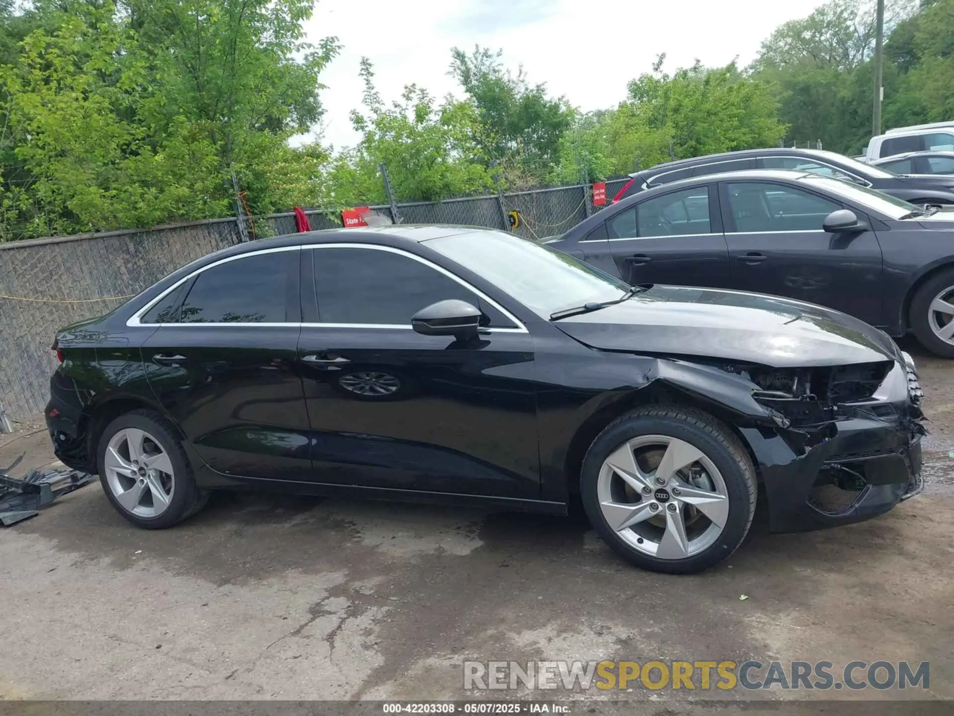 14 Photograph of a damaged car WAUAUDGY7NA032857 AUDI A3 2022