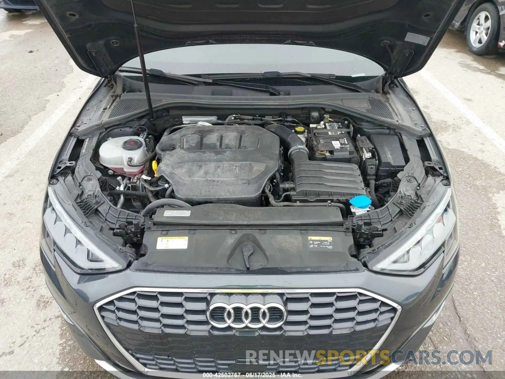 10 Фотография поврежденного автомобиля WAUAUDGY8NA075426 AUDI A3 2022