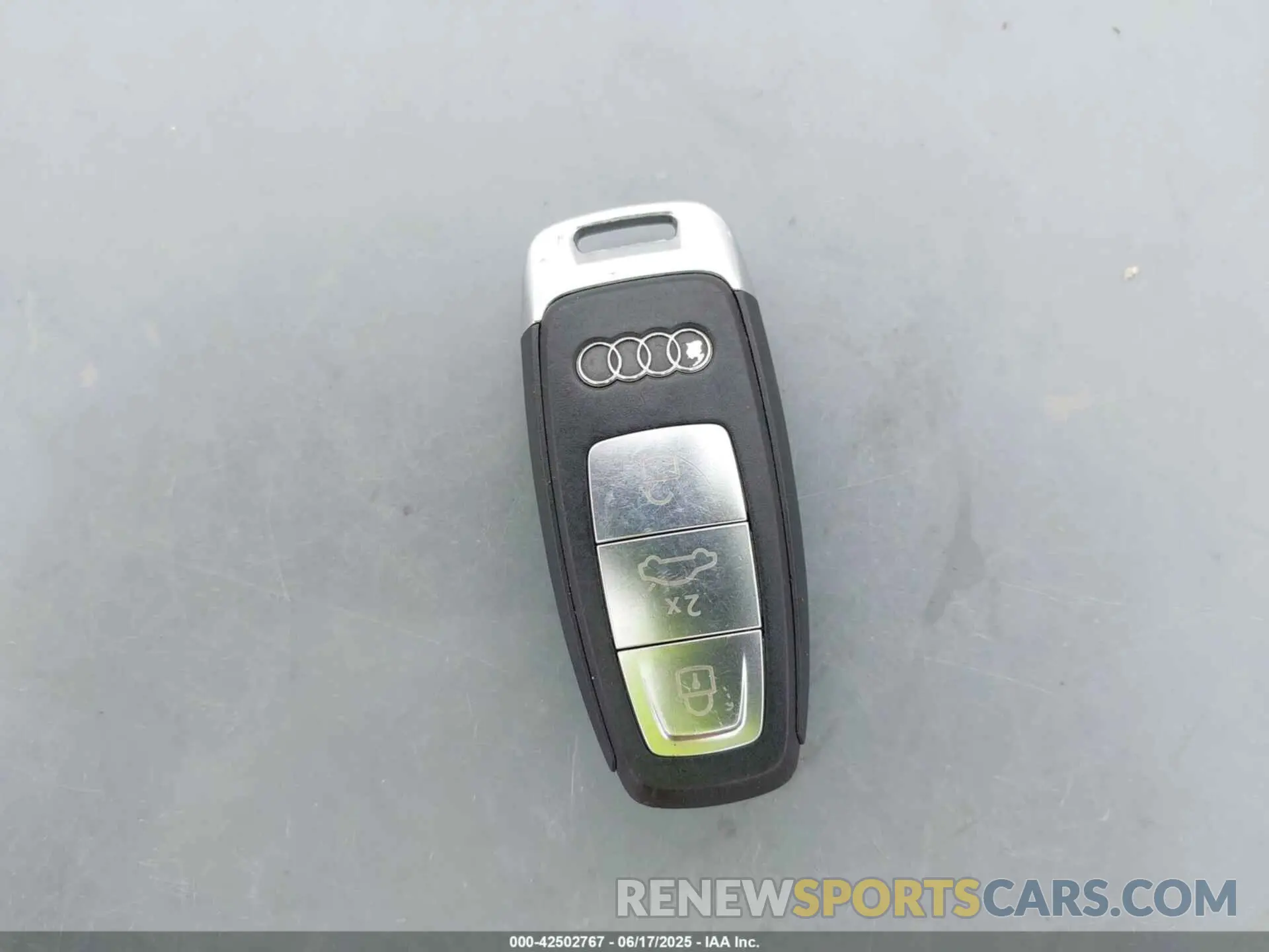 11 Фотография поврежденного автомобиля WAUAUDGY8NA075426 AUDI A3 2022