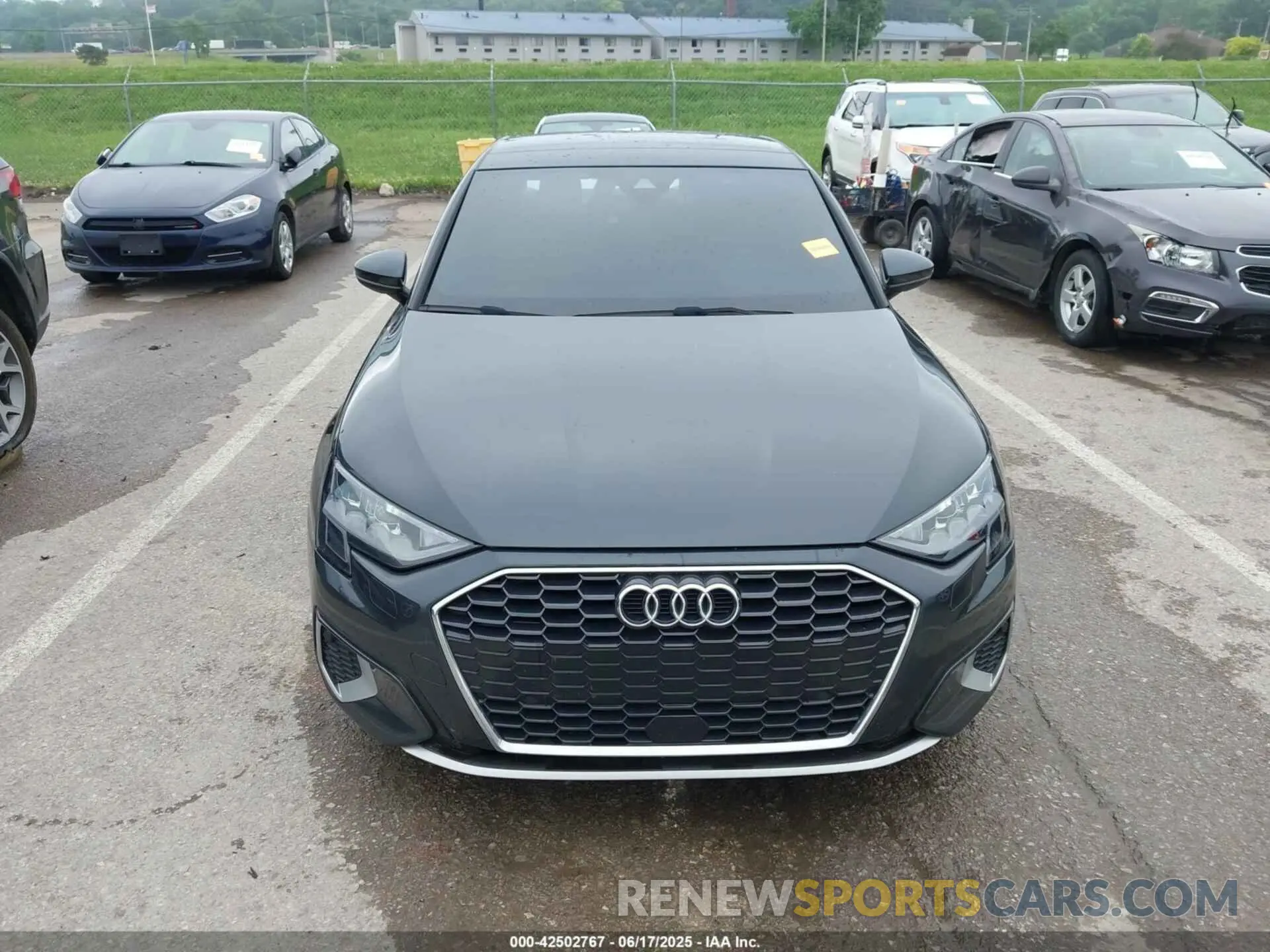 12 Фотография поврежденного автомобиля WAUAUDGY8NA075426 AUDI A3 2022