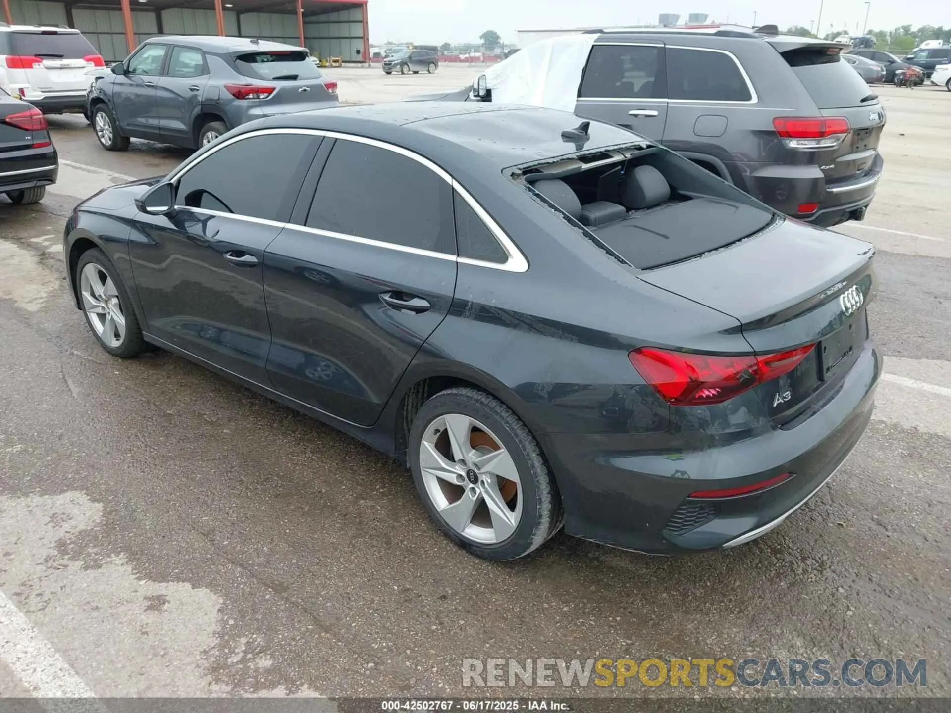 3 Фотография поврежденного автомобиля WAUAUDGY8NA075426 AUDI A3 2022