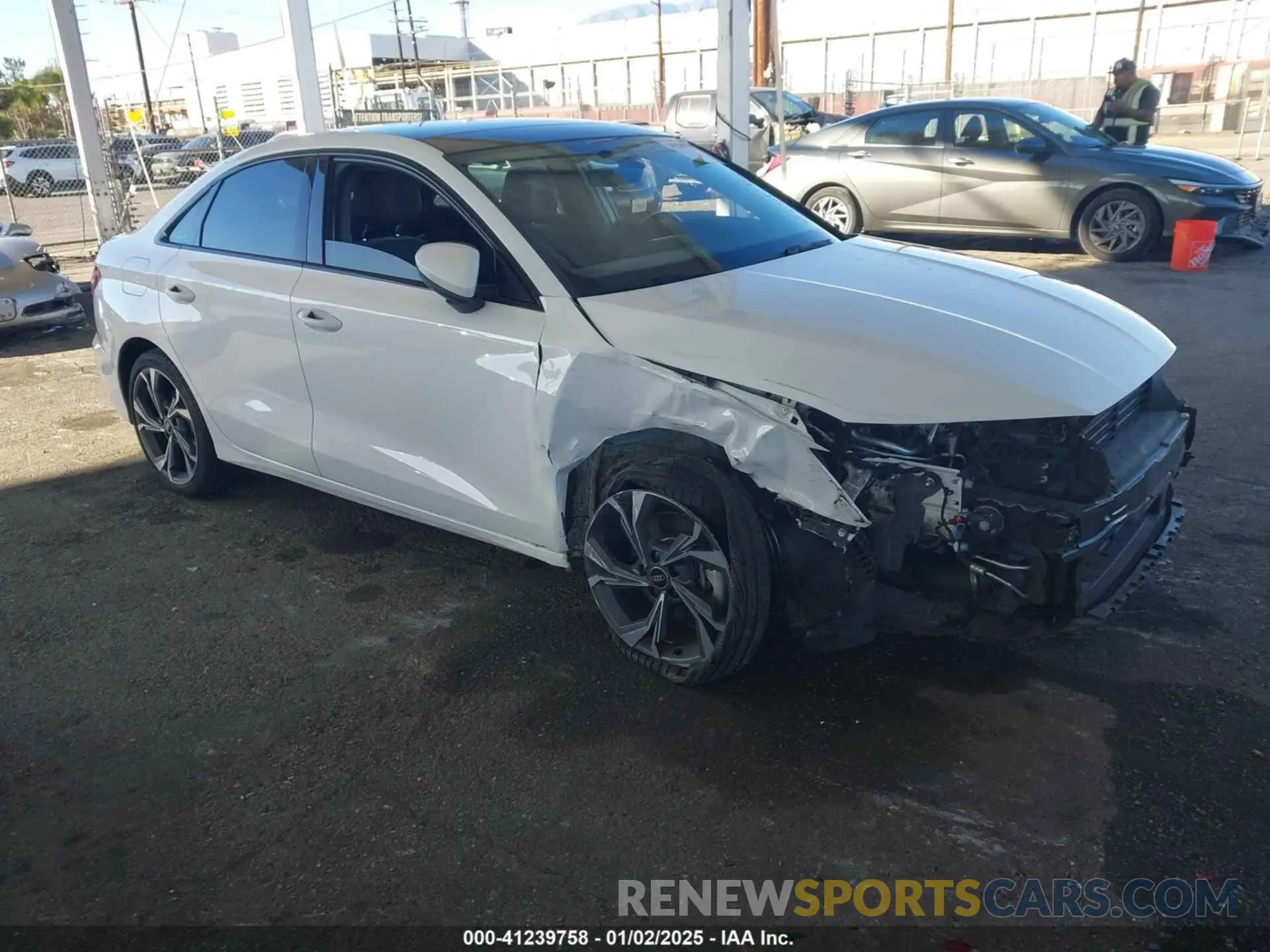 1 Фотография поврежденного автомобиля WAUBUDGY2NA098950 AUDI A3 2022
