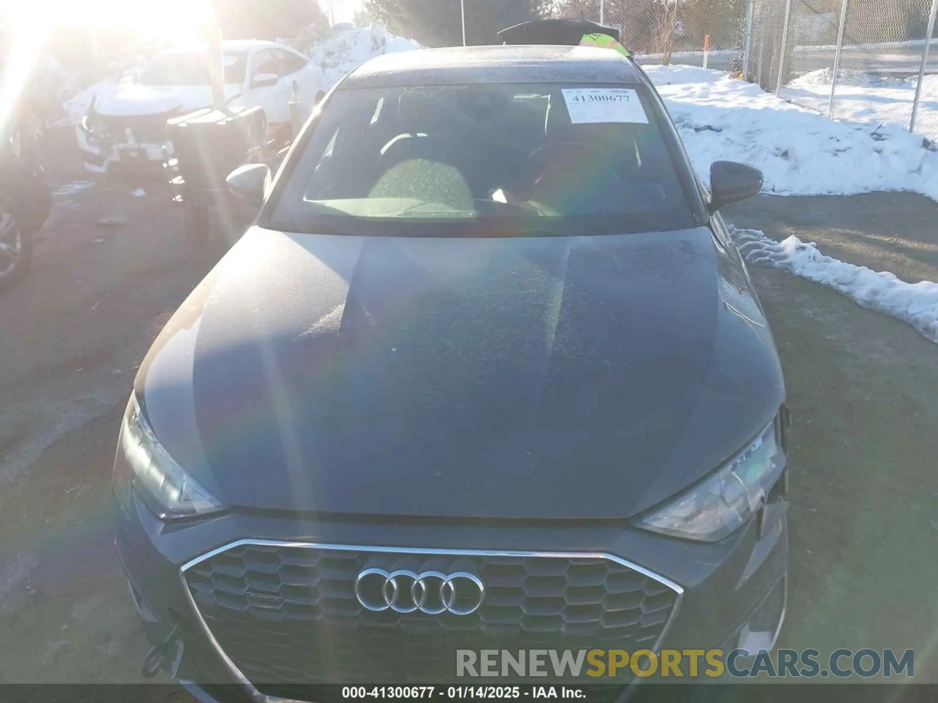 12 Фотография поврежденного автомобиля WAUGUDGY7NA061737 AUDI A3 2022