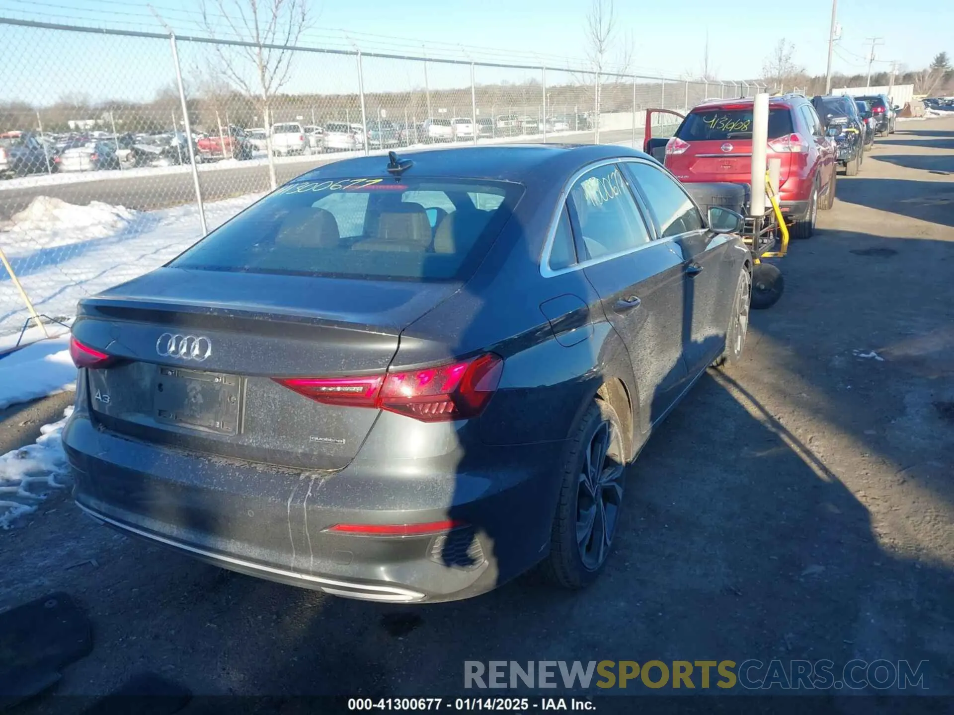 4 Фотография поврежденного автомобиля WAUGUDGY7NA061737 AUDI A3 2022