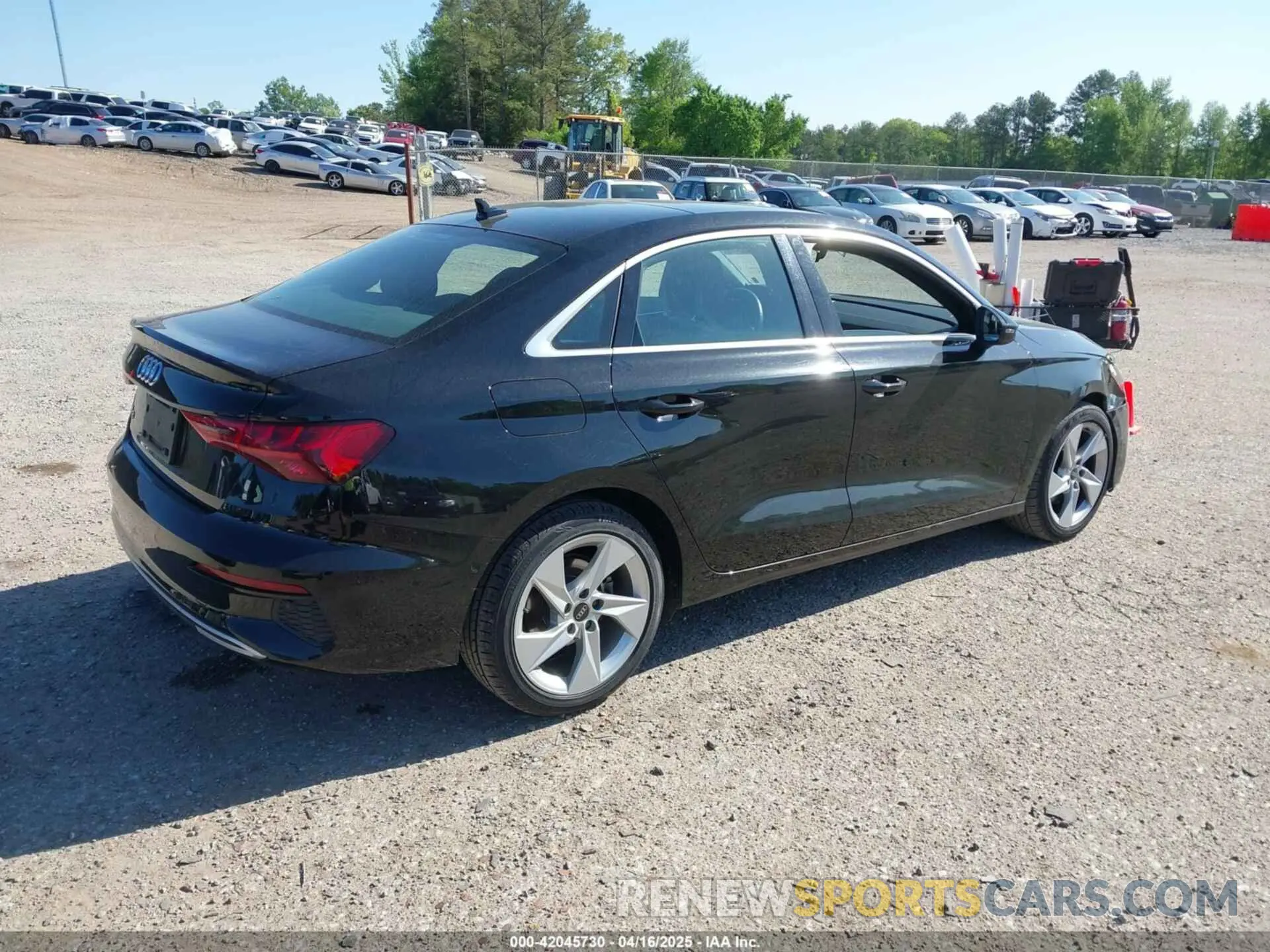 4 Фотография поврежденного автомобиля WAUAUDGY1PA070894 AUDI A3 2023