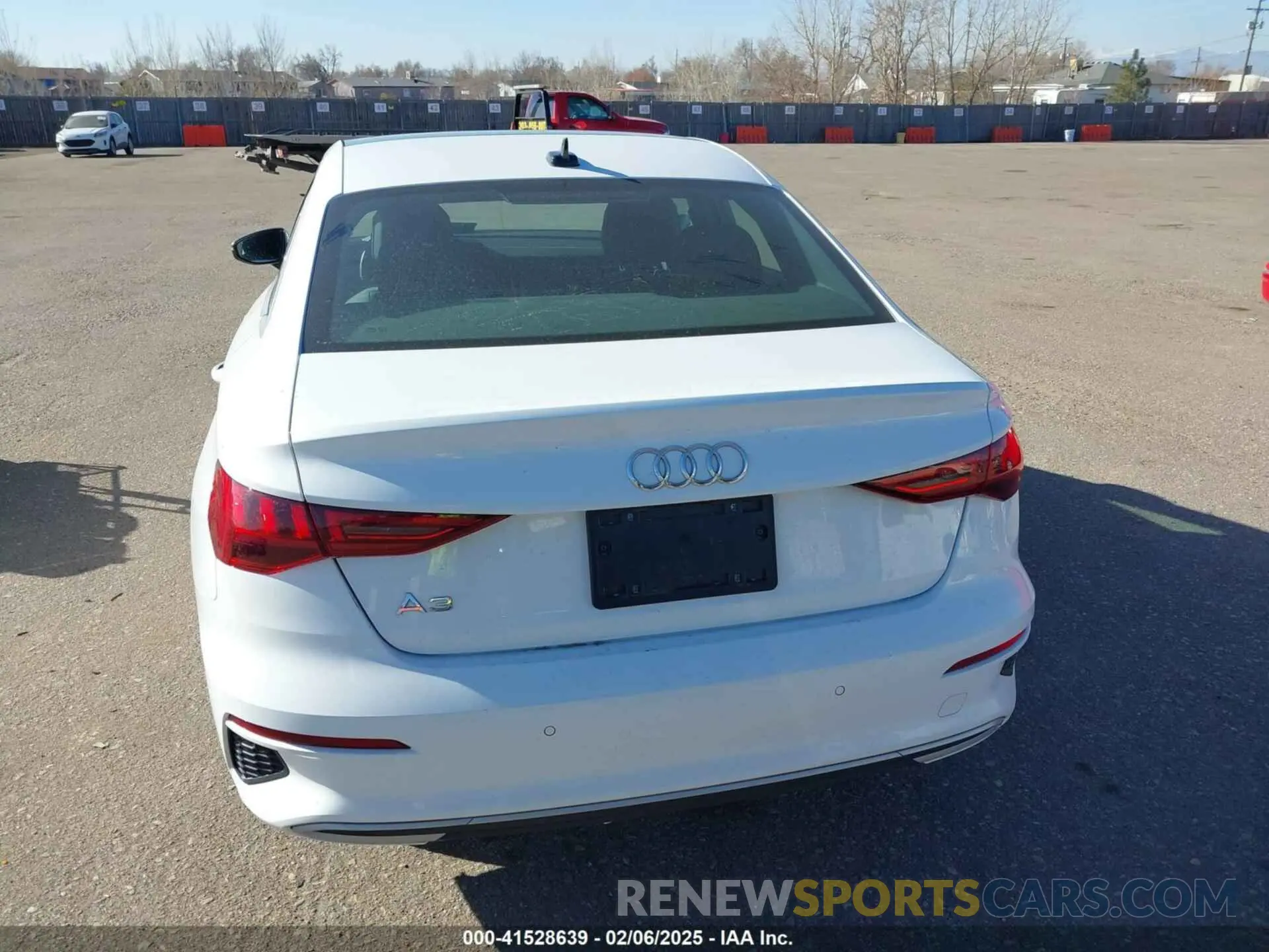 17 Фотография поврежденного автомобиля WAUAUDGY7PA037981 AUDI A3 2023