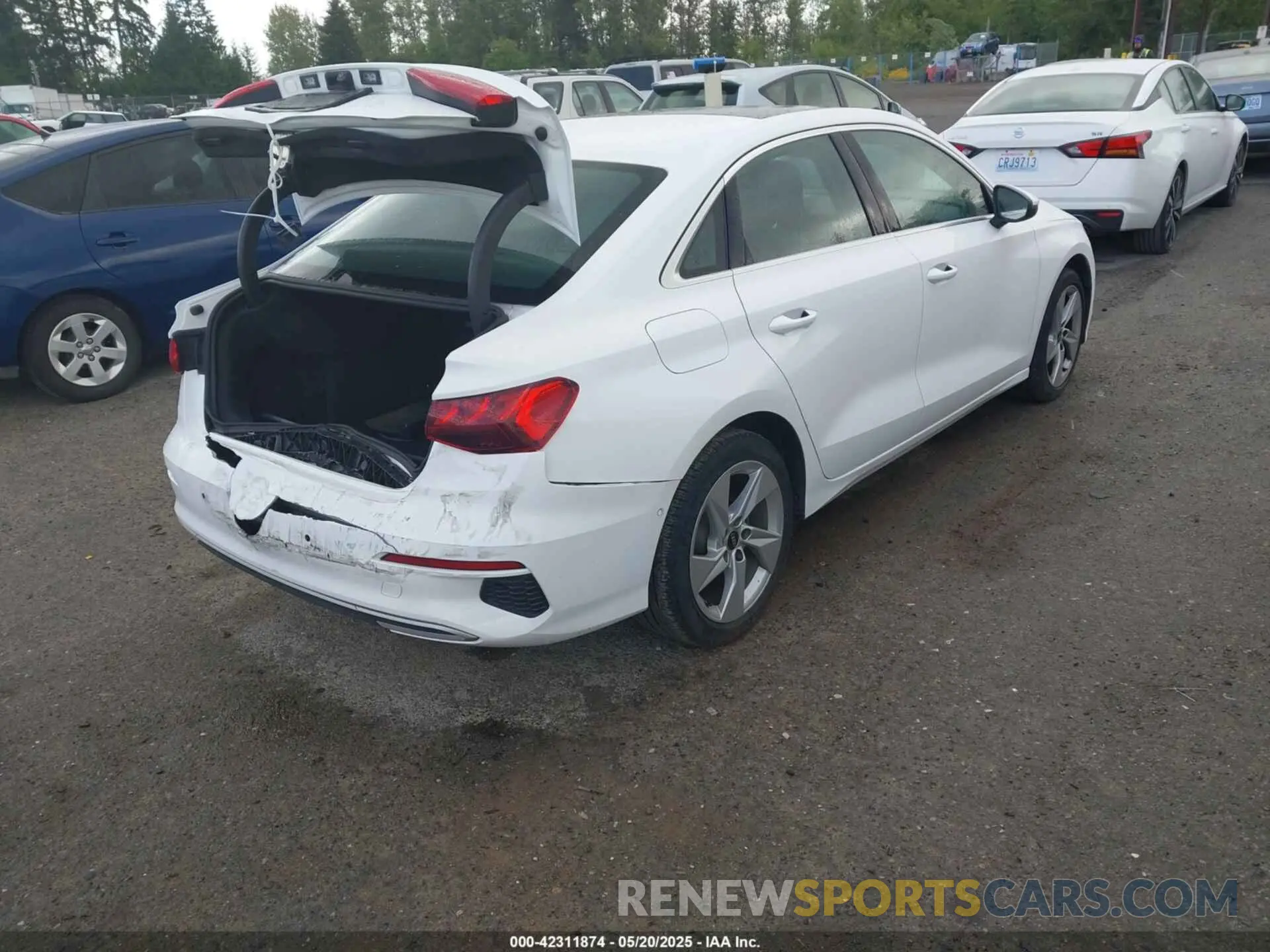 4 Фотография поврежденного автомобиля WAUAUDGYXPA118652 AUDI A3 2023