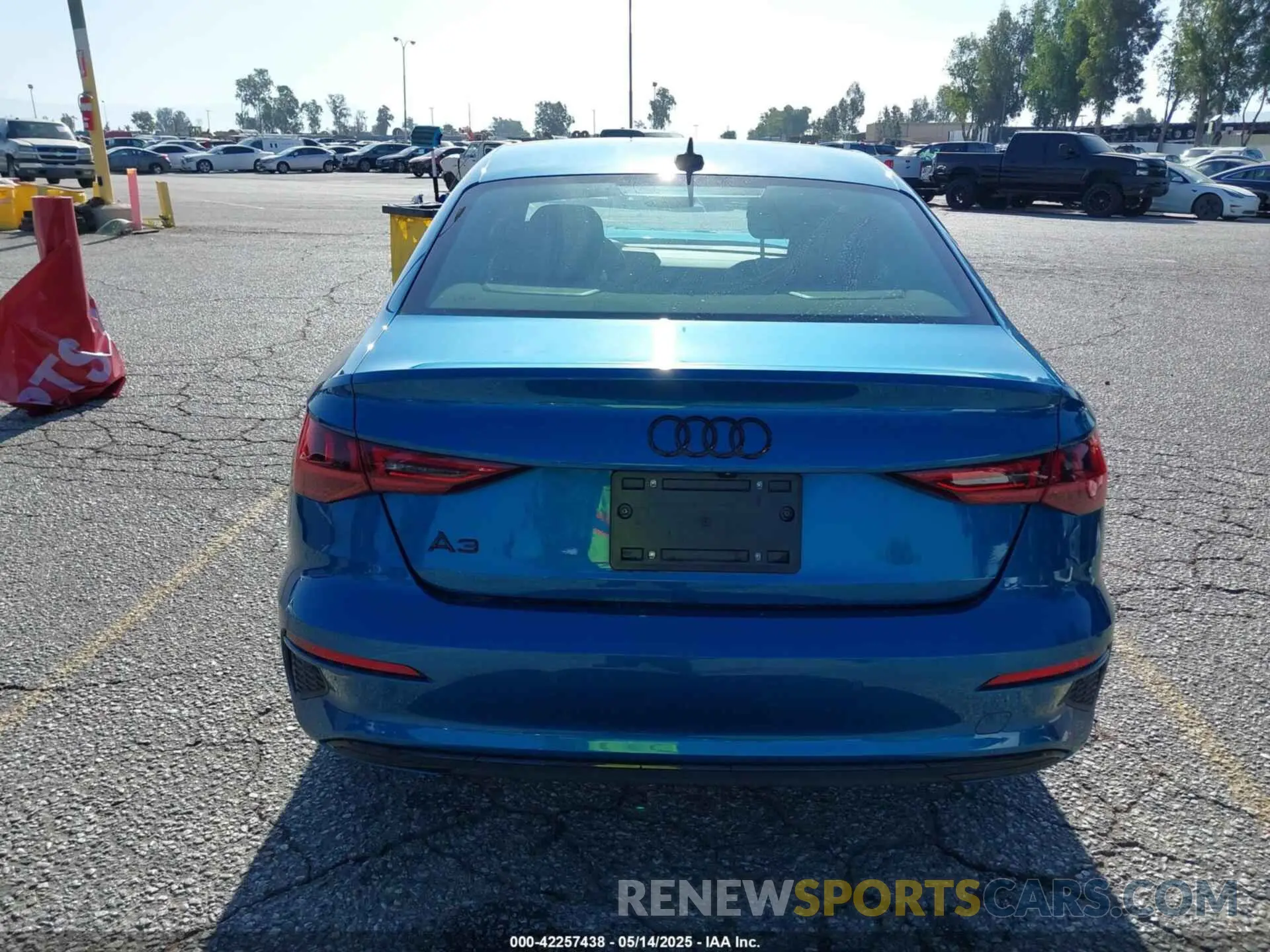 15 Фотография поврежденного автомобиля WAUBUDGY0PA050558 AUDI A3 2023