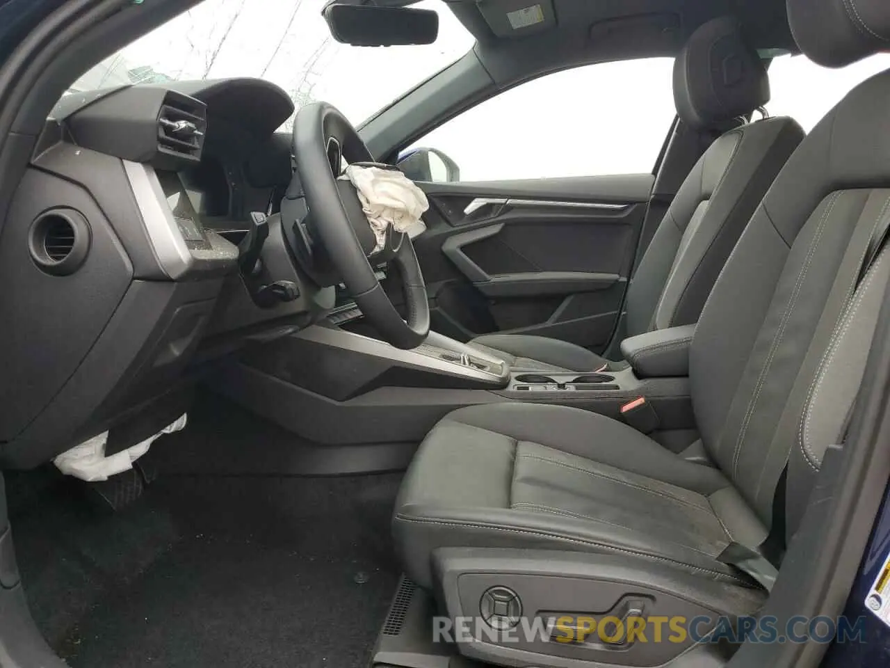 7 Фотография поврежденного автомобиля WAUAUDGY0RA077810 AUDI A3 2024