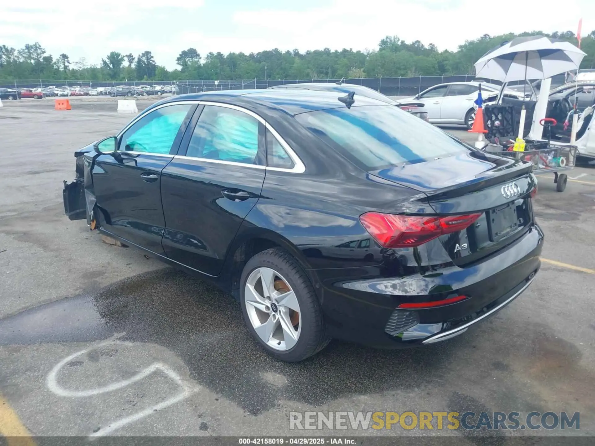 3 Фотография поврежденного автомобиля WAUAUDGY2RA102660 AUDI A3 2024