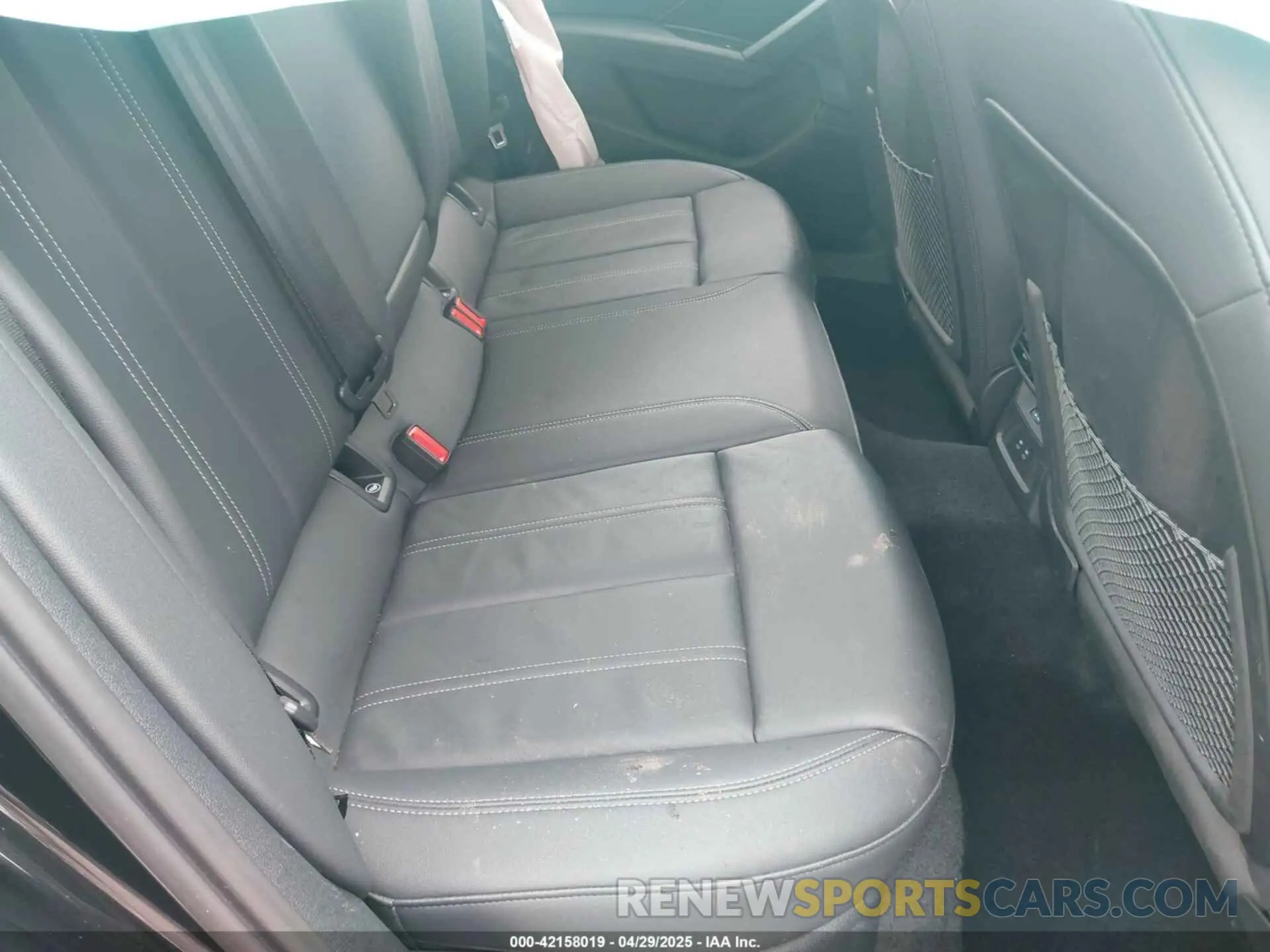 8 Фотография поврежденного автомобиля WAUAUDGY2RA102660 AUDI A3 2024