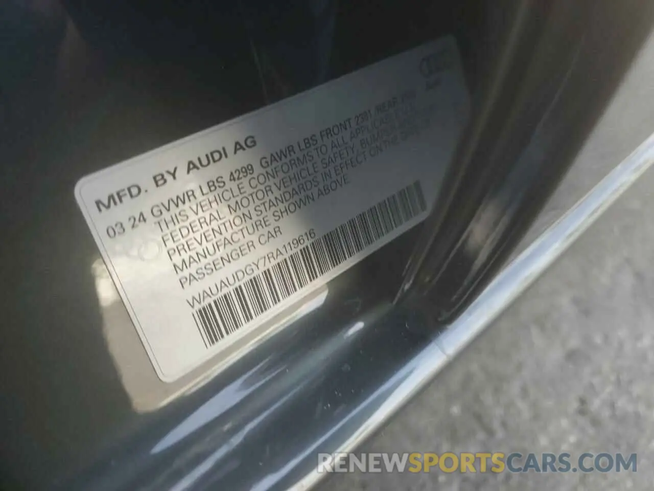 13 Фотография поврежденного автомобиля WAUAUDGY7RA119616 AUDI A3 2024