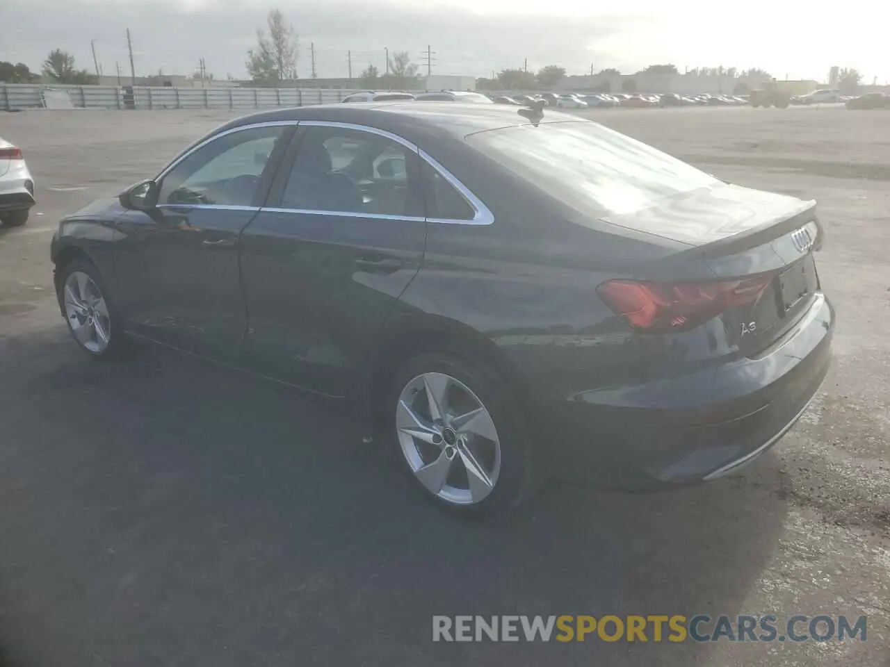 2 Фотография поврежденного автомобиля WAUAUDGY7RA119616 AUDI A3 2024