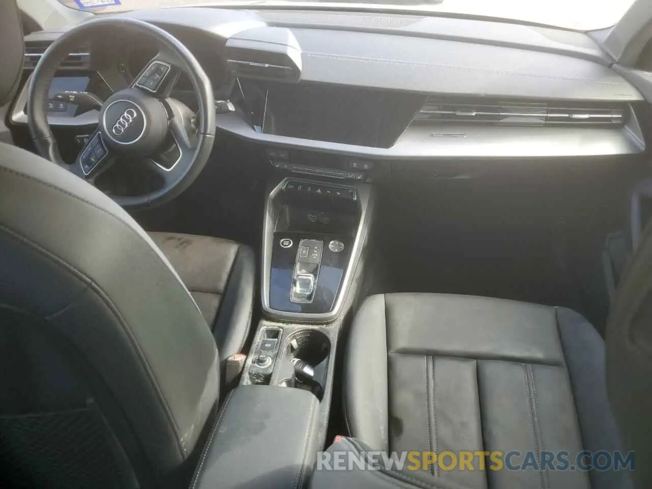 8 Фотография поврежденного автомобиля WAUAUDGY7RA119616 AUDI A3 2024