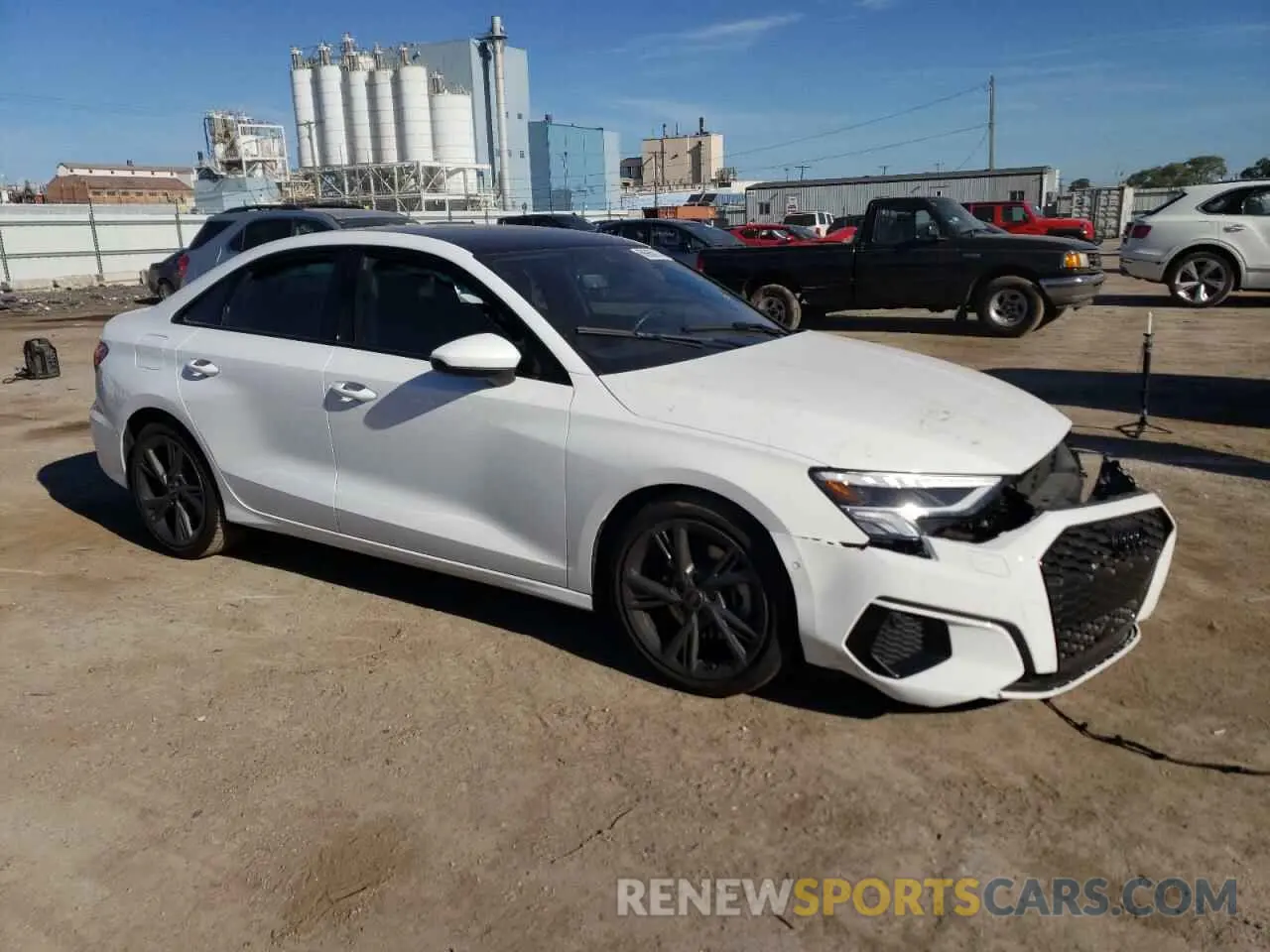 4 Фотография поврежденного автомобиля WAUGUDGY3RA007129 AUDI A3 2024