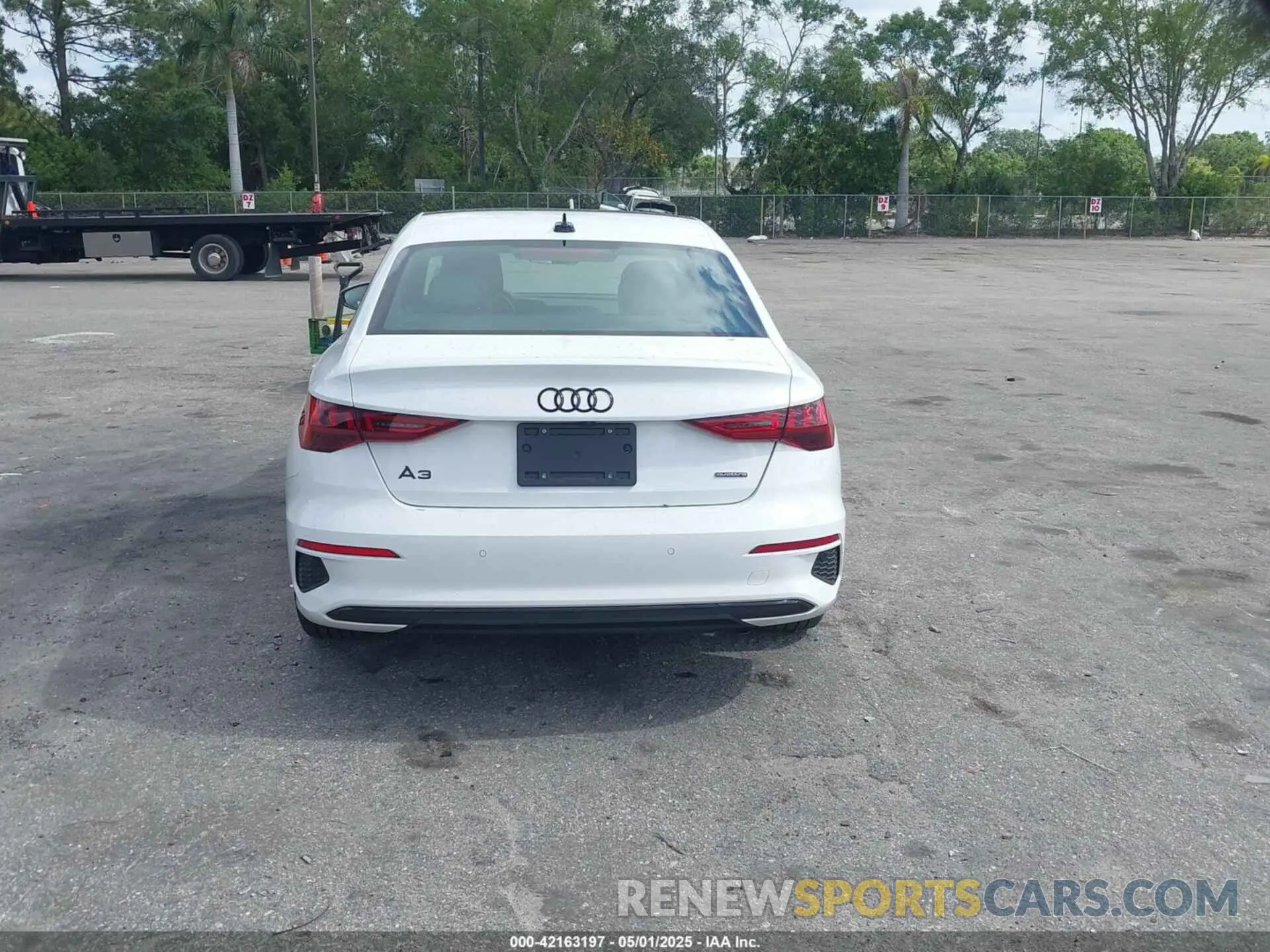 17 Photograph of a damaged car WAUHUDGY9RA135413 AUDI A3 2024
