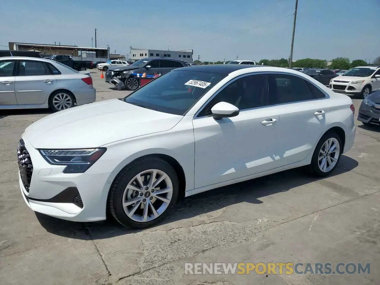 1 Фотография поврежденного автомобиля WAUGUDGY5SA045662 AUDI A3 2025