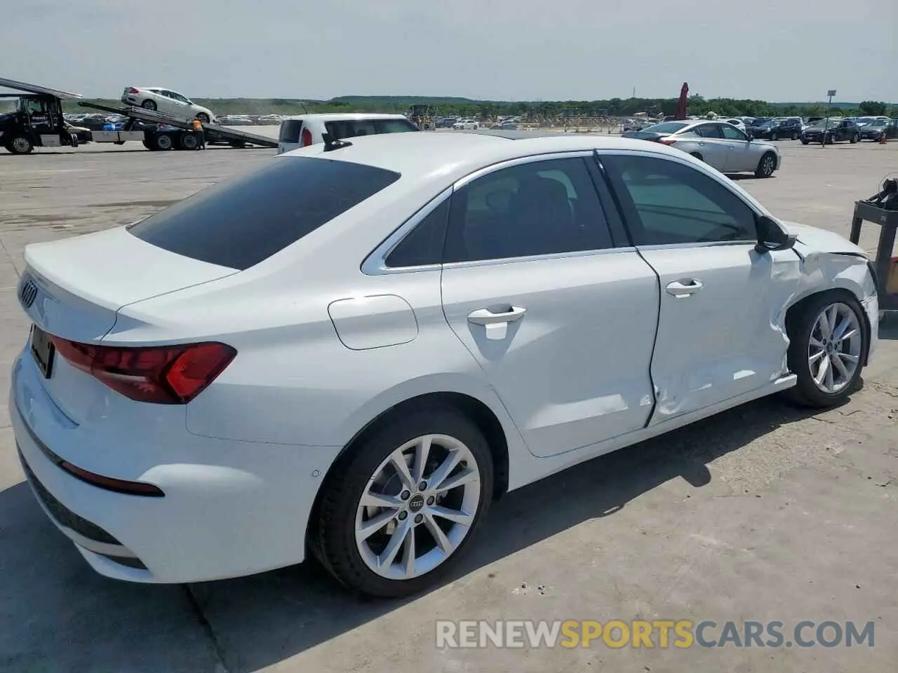 3 Фотография поврежденного автомобиля WAUGUDGY5SA045662 AUDI A3 2025