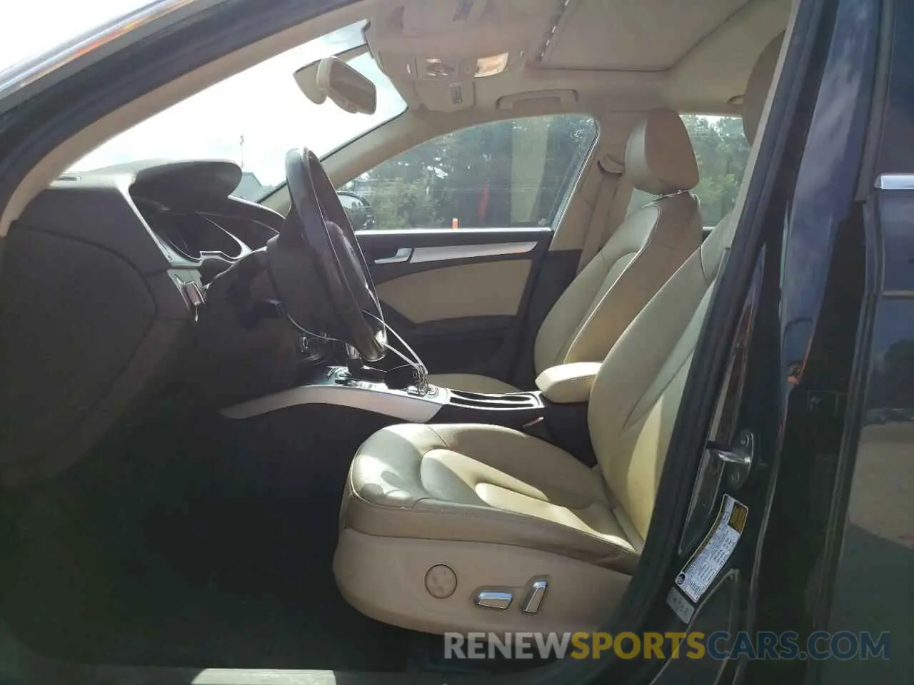 7 Photograph of a damaged car WAUFFBFLXGN010857 AUDI A4 2016