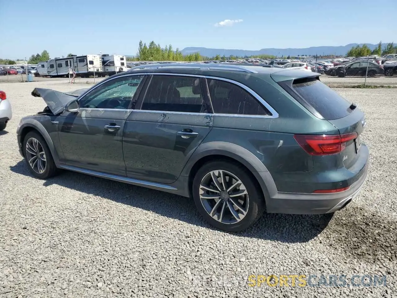 2 Фотография поврежденного автомобиля WA18NAF43KA106048 AUDI A4 2019