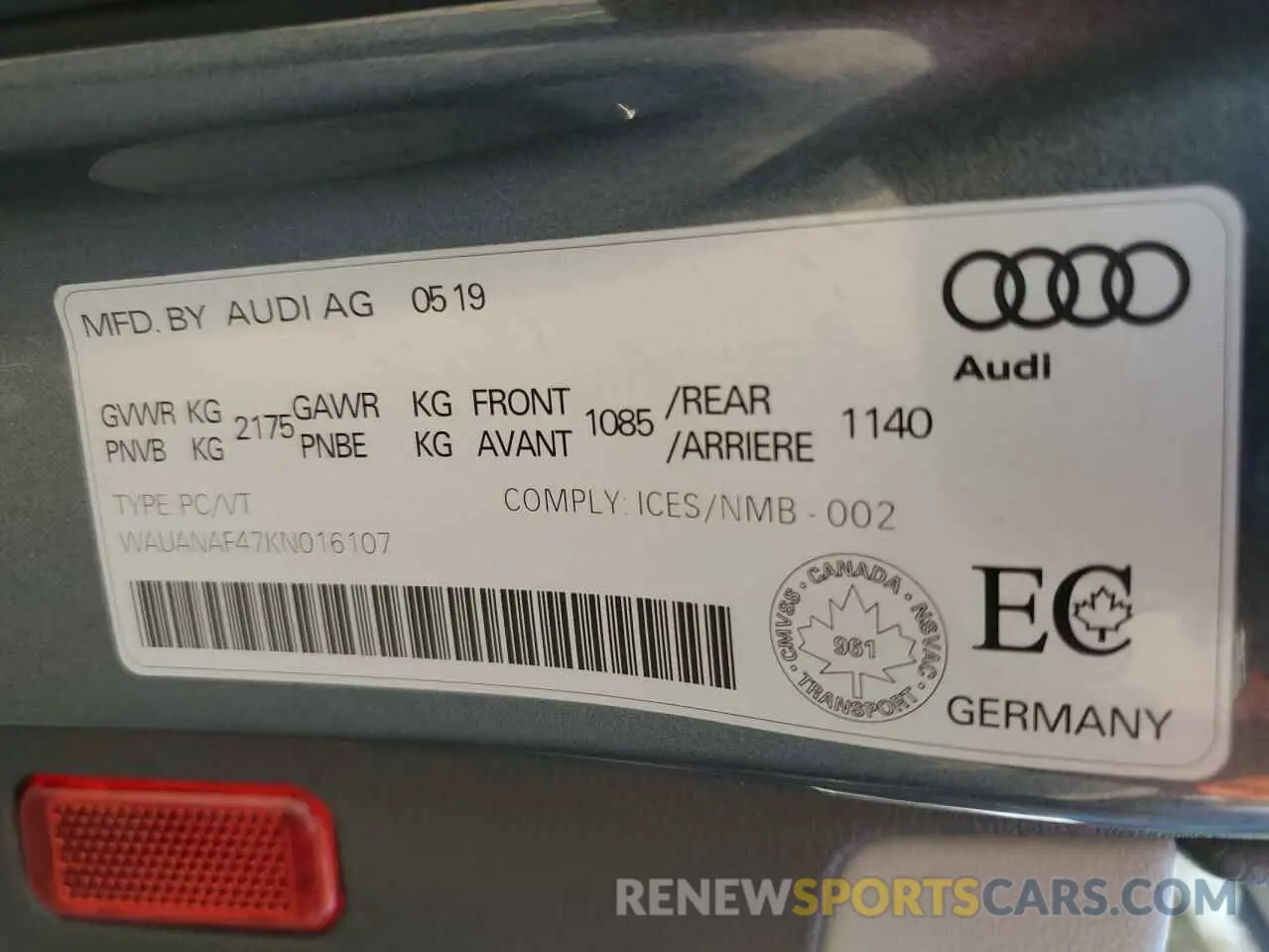 12 Photograph of a damaged car WAUANAF47KN016107 AUDI A4 2019