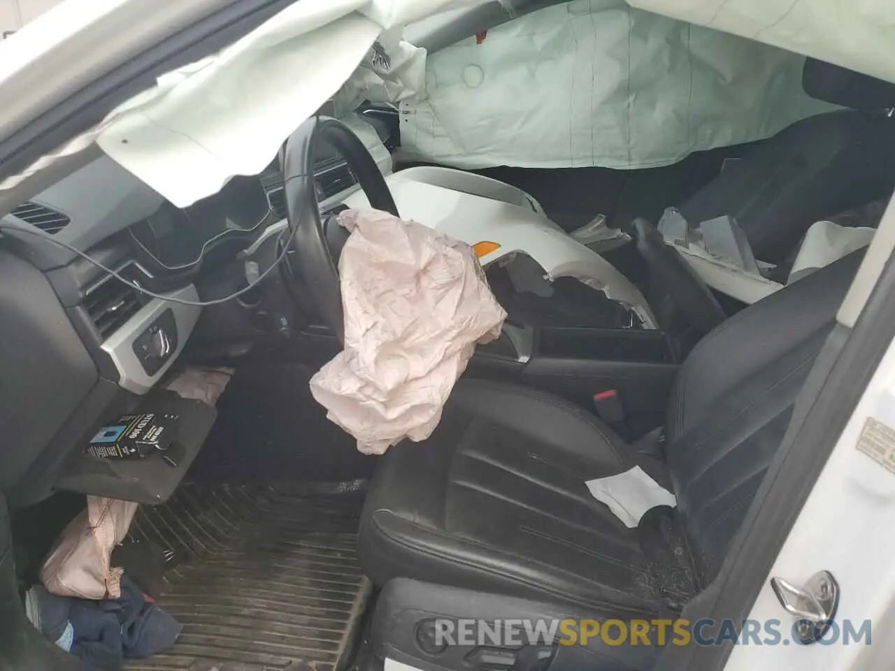 7 Photograph of a damaged car WAUBNAF40KN014705 AUDI A4 2019