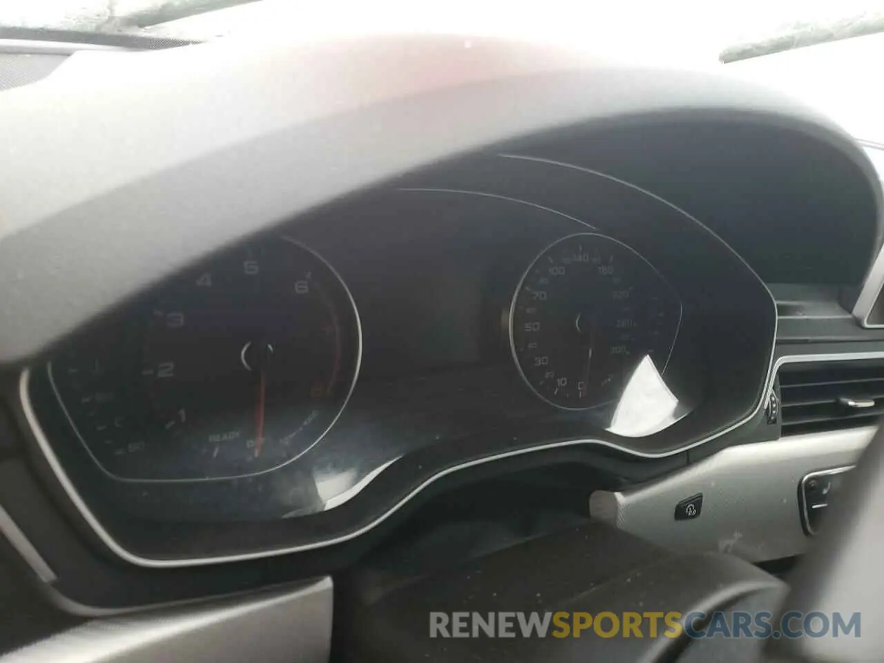 9 Photograph of a damaged car WAUBNAF40KN014705 AUDI A4 2019