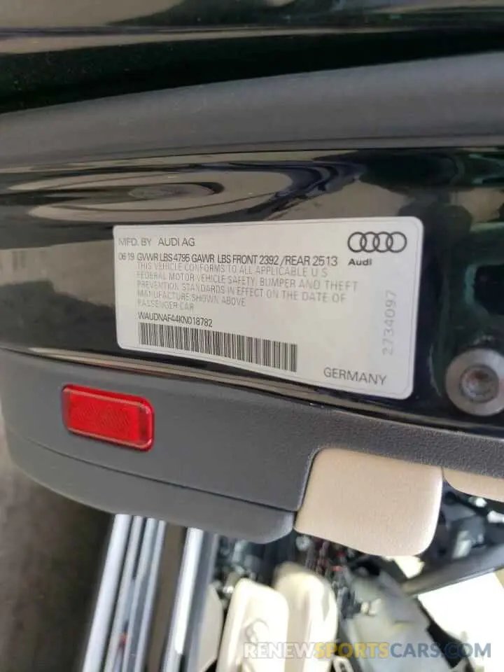 10 Фотография поврежденного автомобиля WAUDNAF44KN018782 AUDI A4 2019