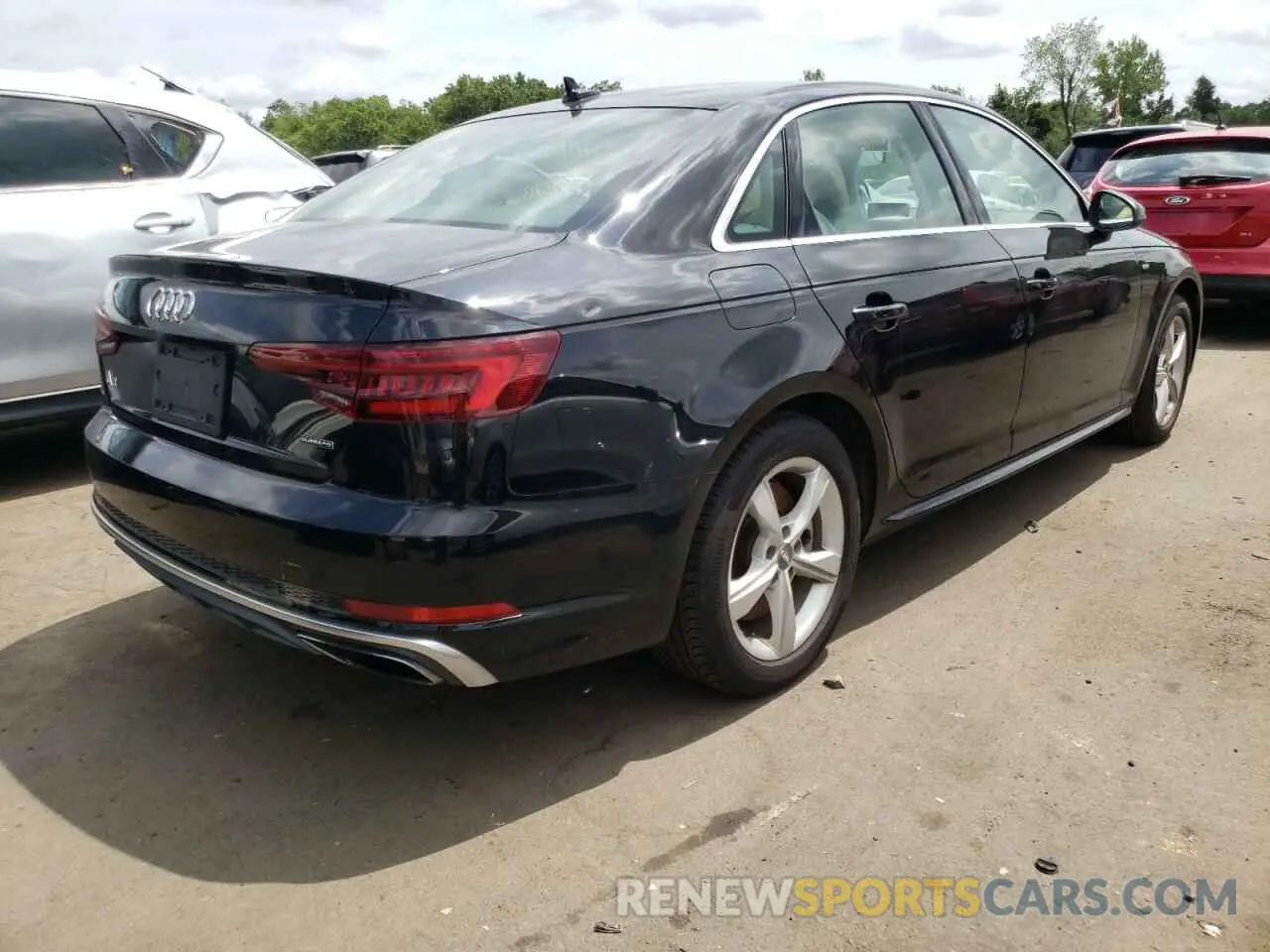 4 Фотография поврежденного автомобиля WAUDNAF44KN018782 AUDI A4 2019