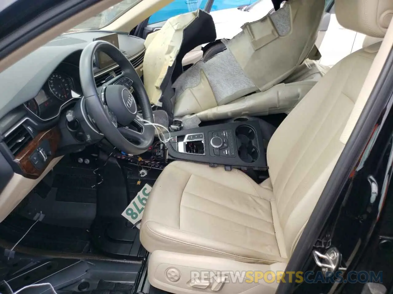 5 Фотография поврежденного автомобиля WAUDNAF44KN018782 AUDI A4 2019