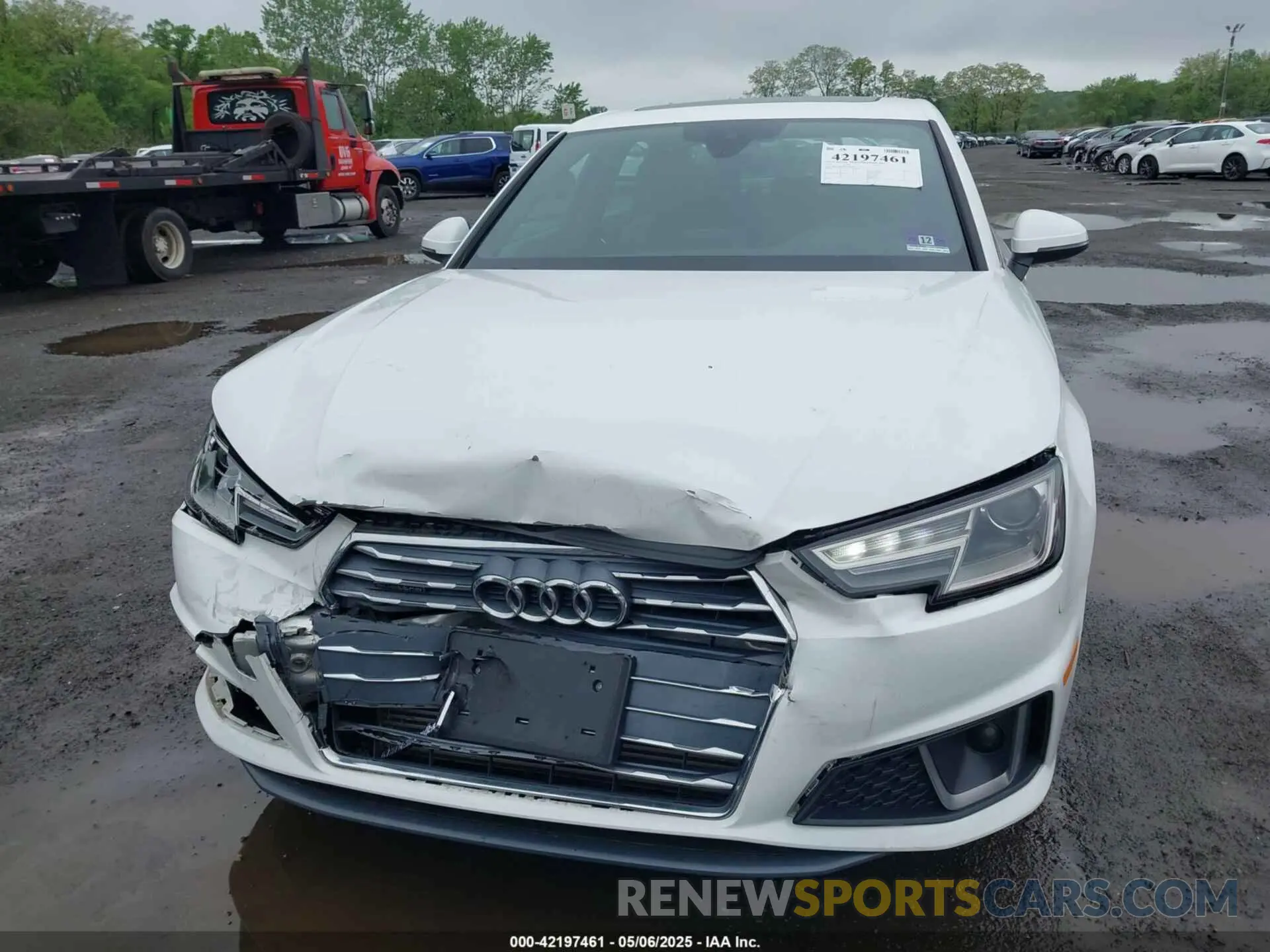 12 Фотография поврежденного автомобиля WAUDNAF44KN019219 AUDI A4 2019