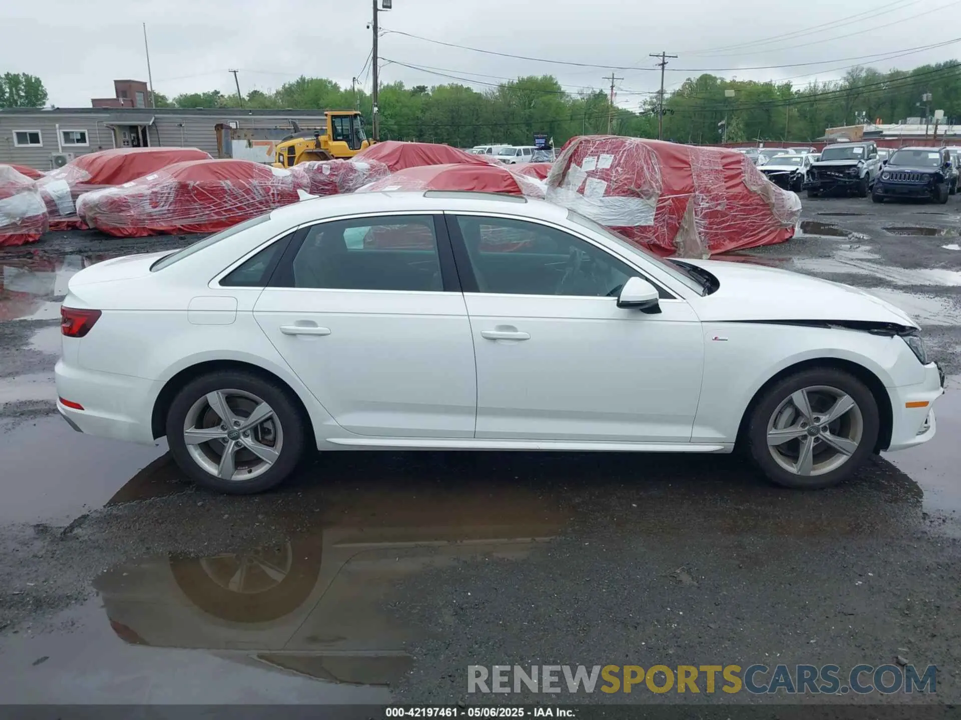 13 Фотография поврежденного автомобиля WAUDNAF44KN019219 AUDI A4 2019