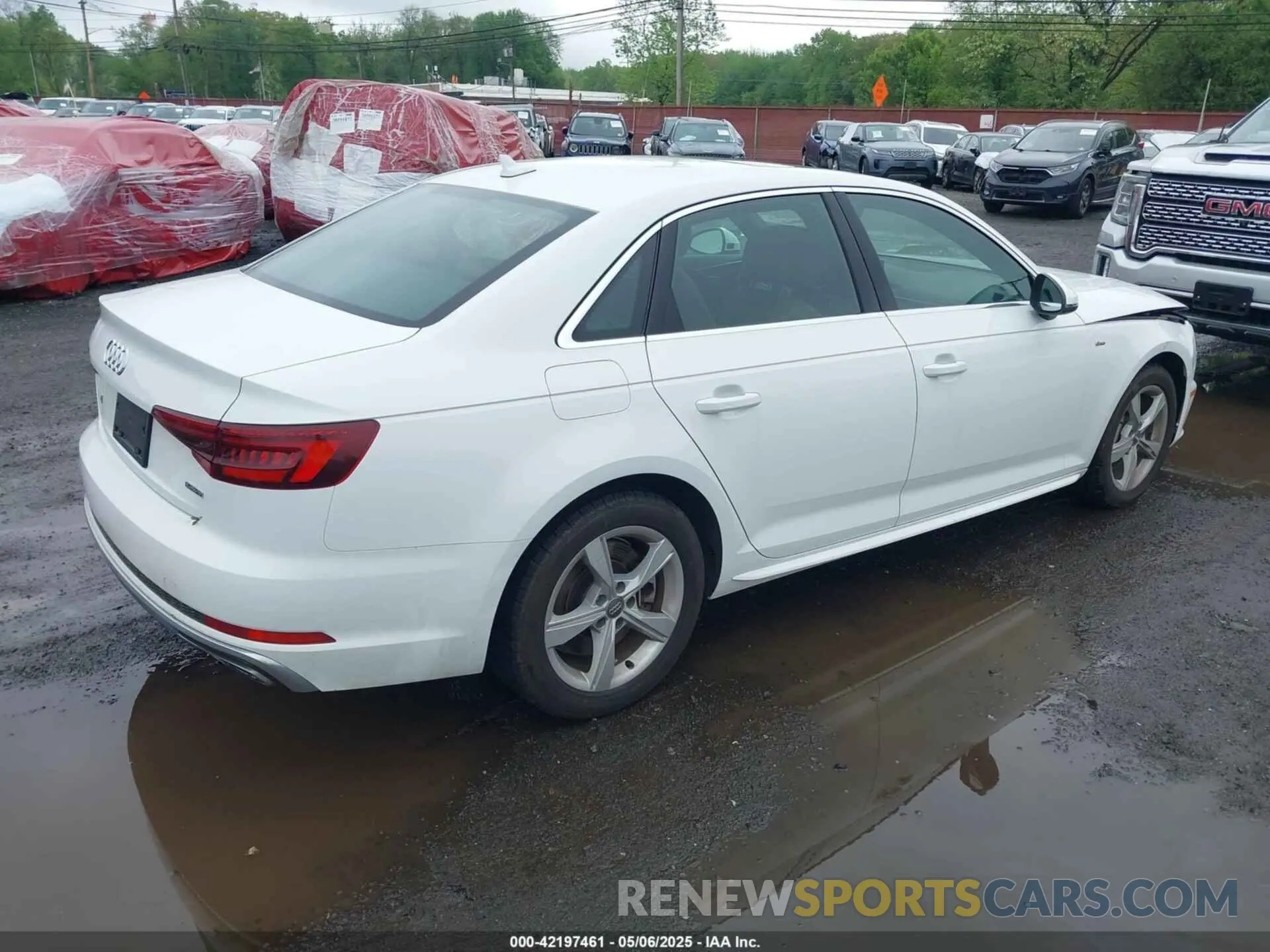 4 Фотография поврежденного автомобиля WAUDNAF44KN019219 AUDI A4 2019
