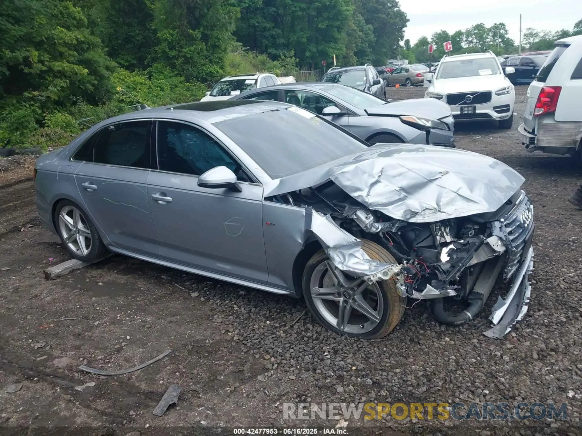 13 Фотография поврежденного автомобиля WAUDNAF46KN011574 AUDI A4 2019
