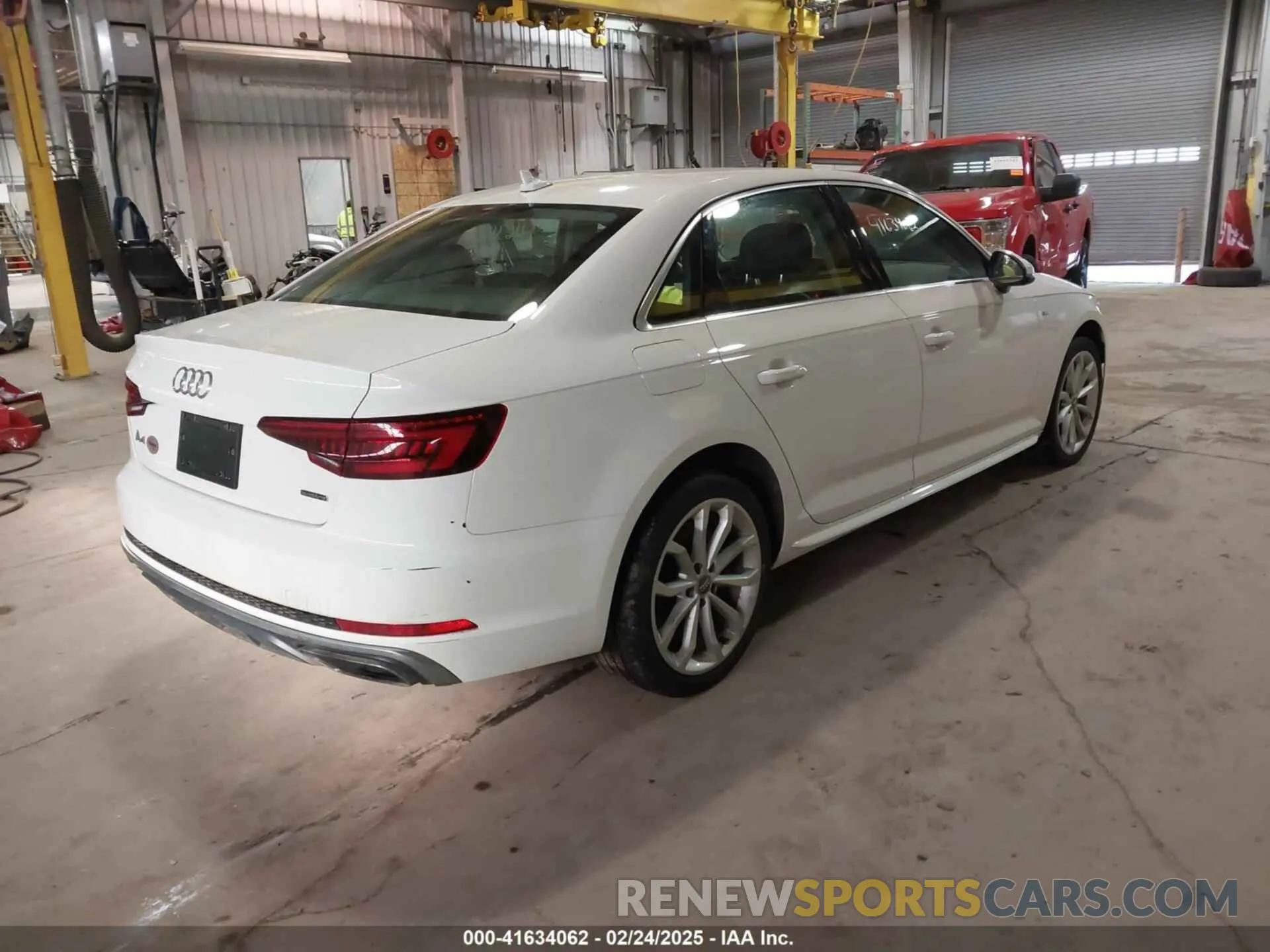 4 Фотография поврежденного автомобиля WAUDNAF47KA117328 AUDI A4 2019