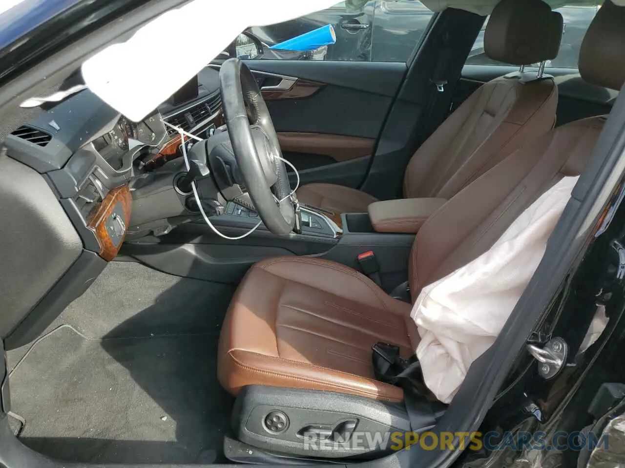 7 Фотография поврежденного автомобиля WAUDNAF4XKA012315 AUDI A4 2019