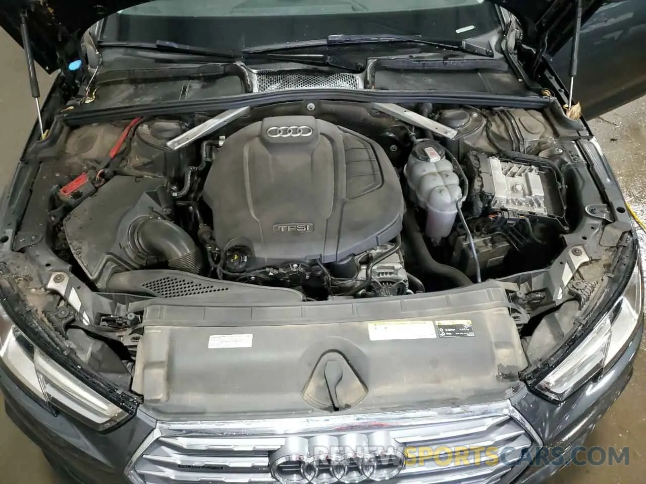 11 Фотография поврежденного автомобиля WAUDNAF4XKA117906 AUDI A4 2019