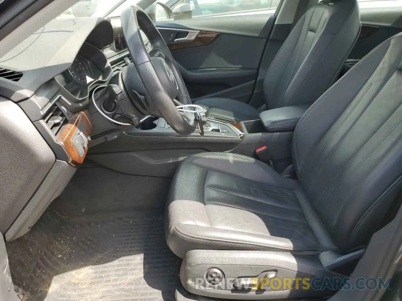 7 Photograph of a damaged car WAUDNAF4XKN006300 AUDI A4 2019