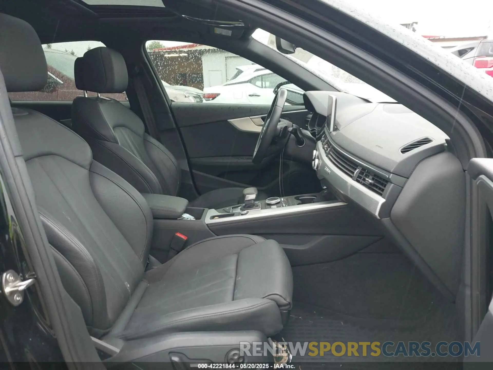 5 Photograph of a damaged car WAUENAF40KA021383 AUDI A4 2019