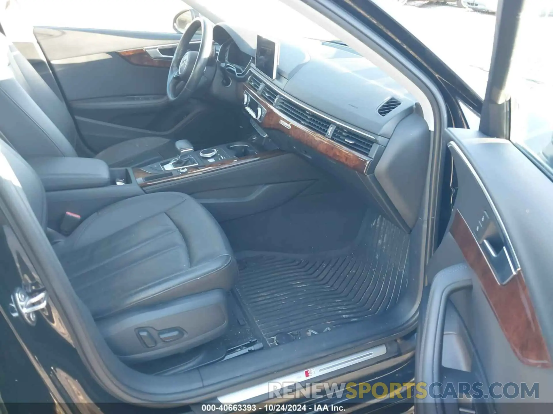 5 Photograph of a damaged car WAUENAF41KA118687 AUDI A4 2019