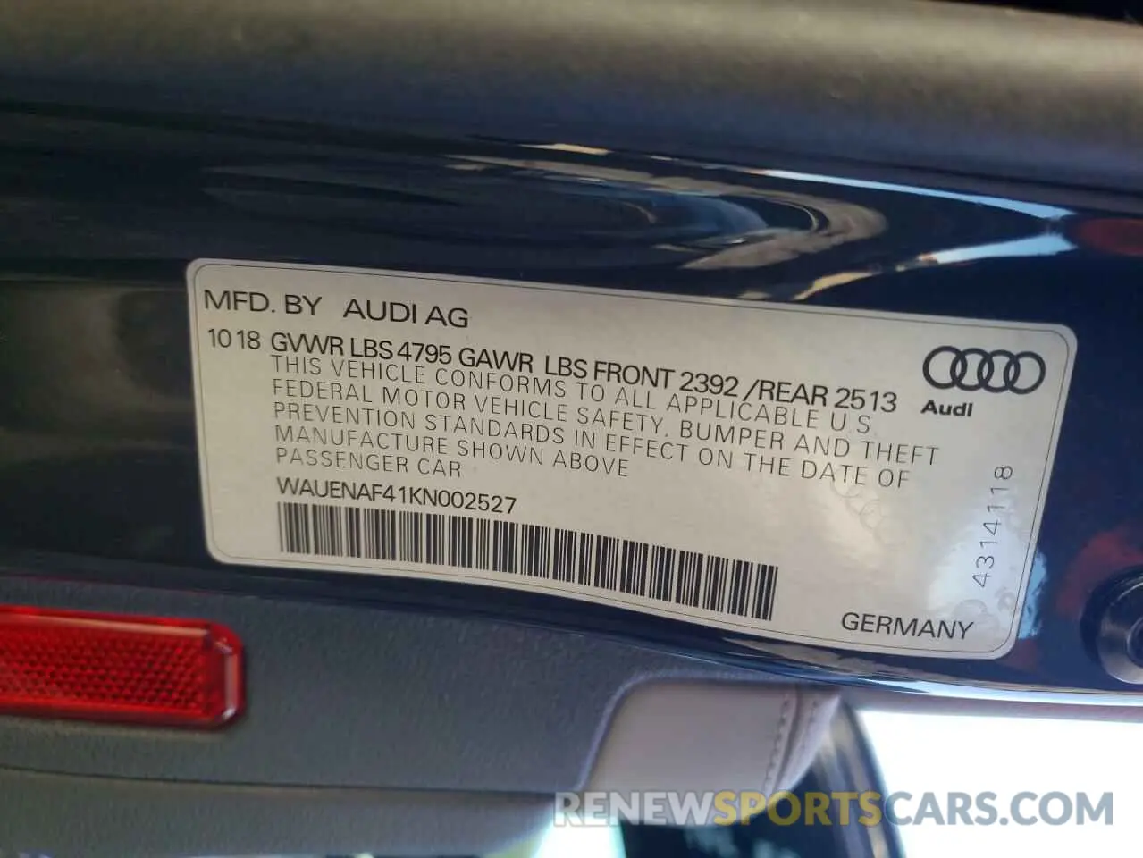 12 Фотография поврежденного автомобиля WAUENAF41KN002527 AUDI A4 2019
