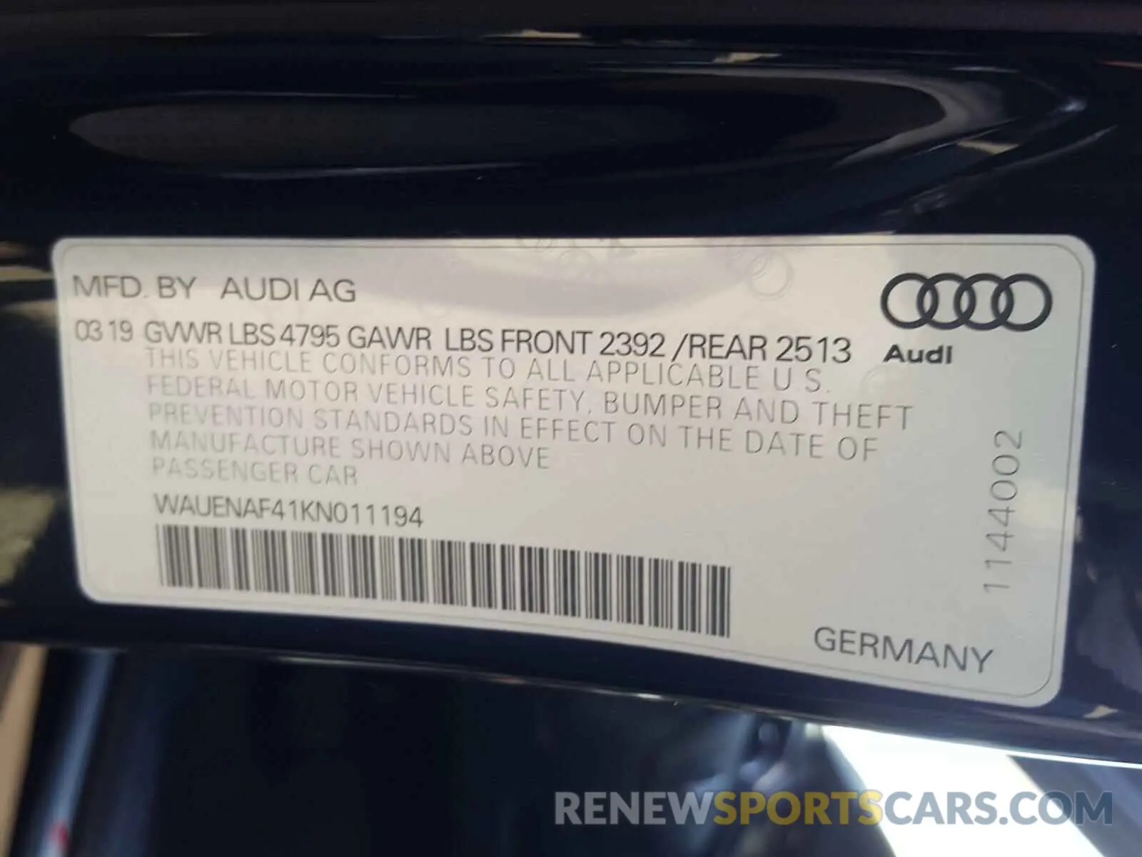 10 Photograph of a damaged car WAUENAF41KN011194 AUDI A4 2019