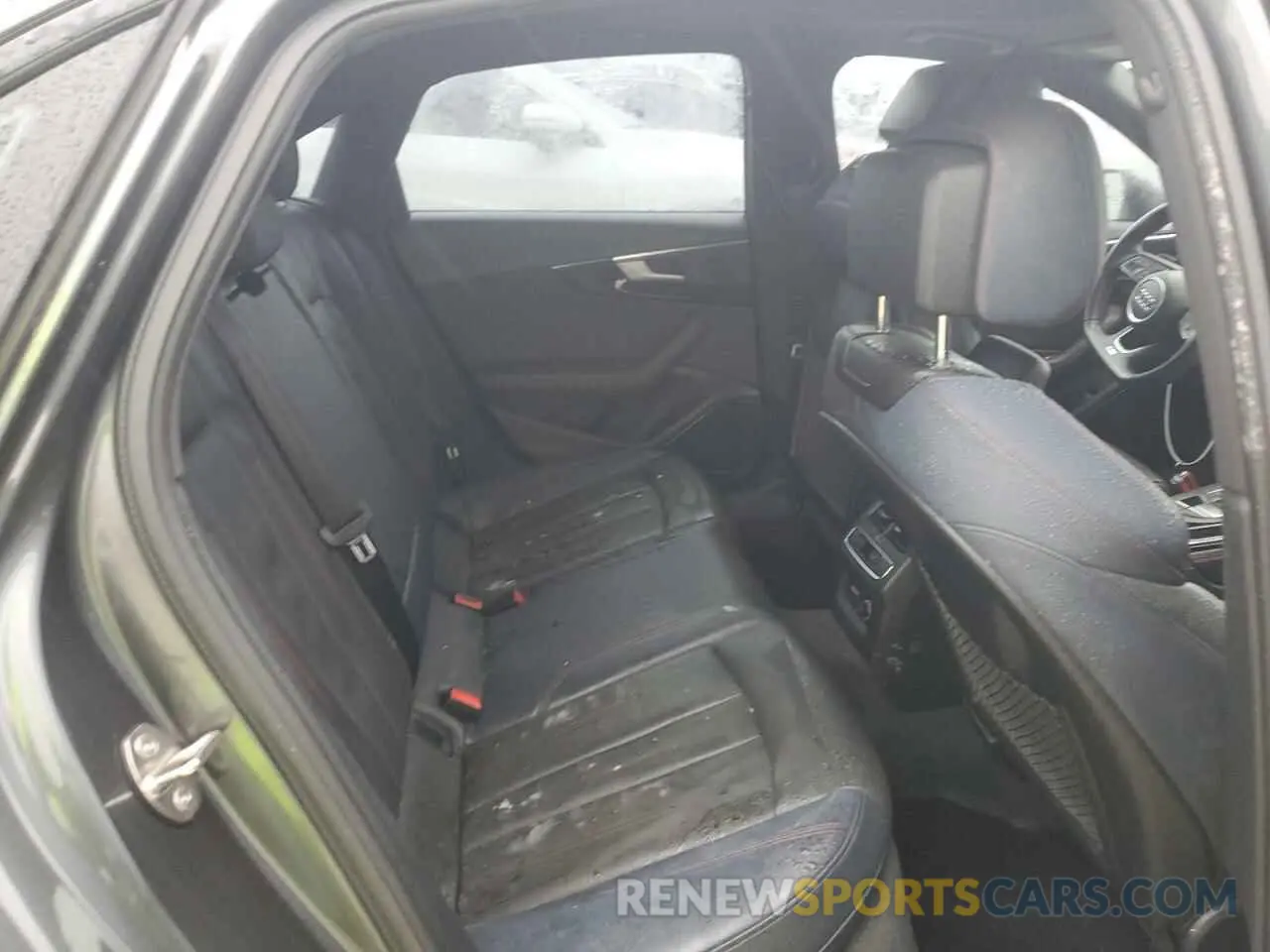 10 Photograph of a damaged car WAUENAF42KA012930 AUDI A4 2019