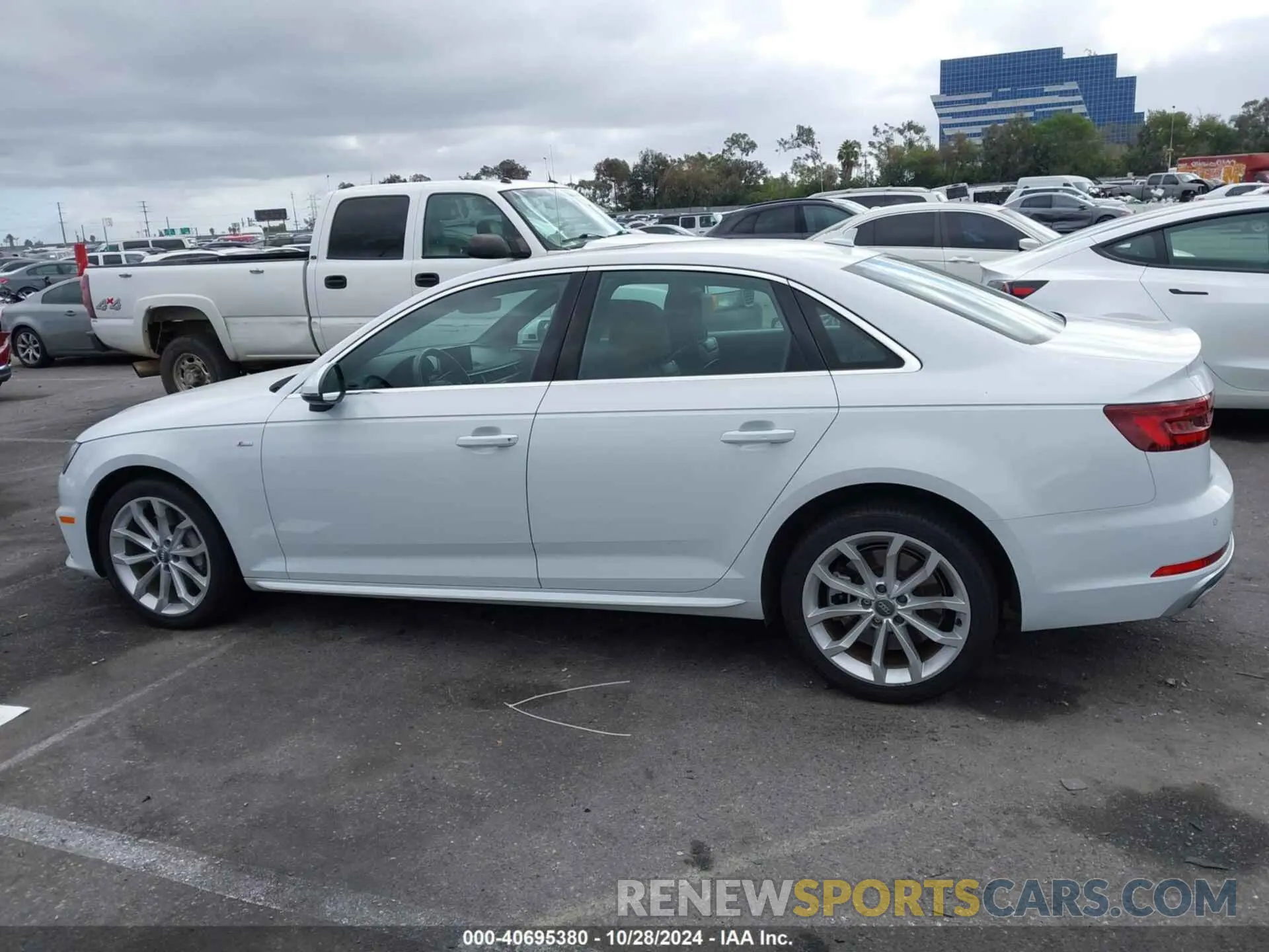14 Photograph of a damaged car WAUENAF42KN013293 AUDI A4 2019