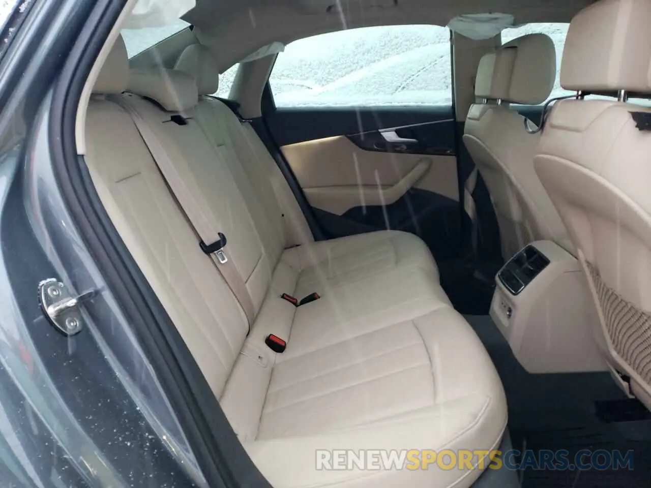 10 Photograph of a damaged car WAUENAF42KN018915 AUDI A4 2019