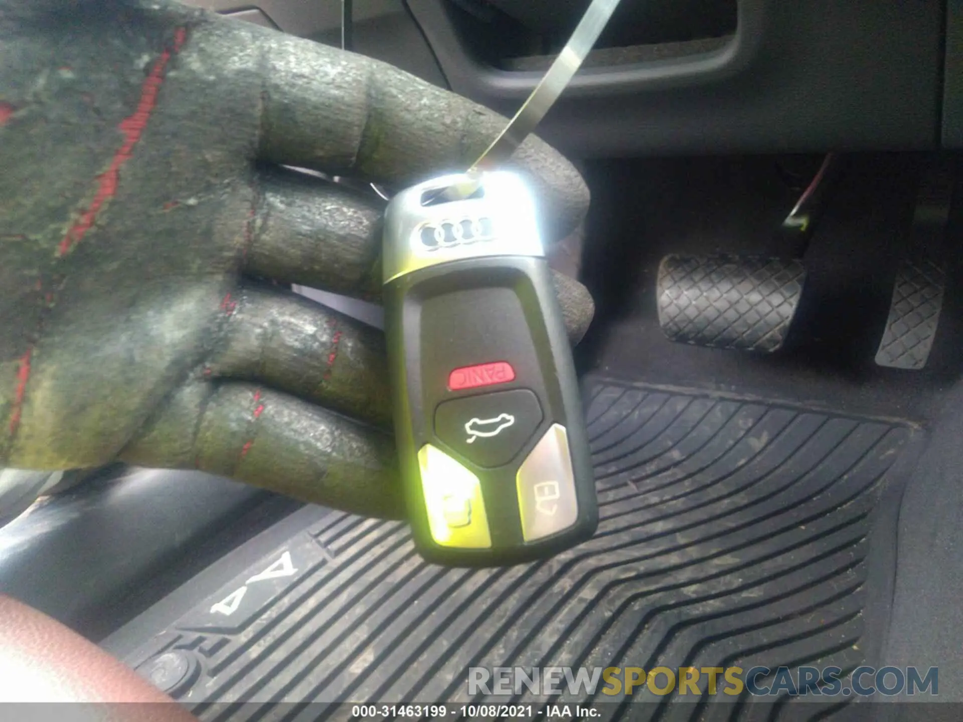 11 Photograph of a damaged car WAUENAF43KN001167 AUDI A4 2019